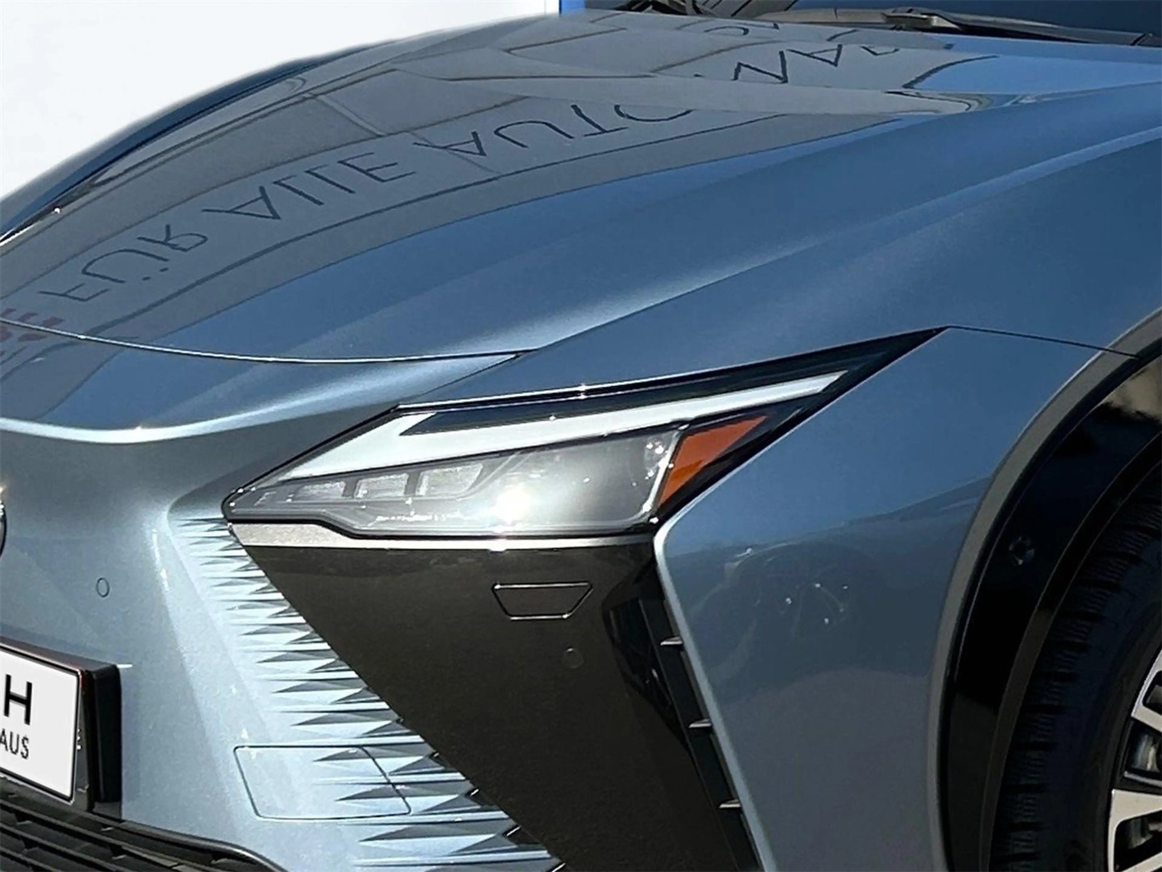Lexus RZ 450e Luxury Paket 71,4kWh Aut. — photo 3