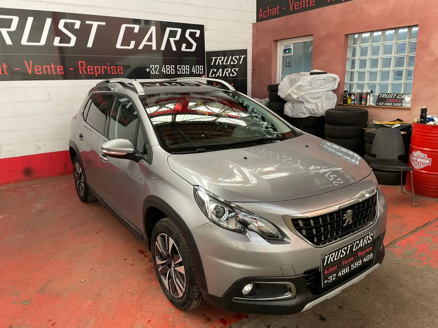 Peugeot 2008 2008 1.6 BlueHDi Crossway S Grijs - 2