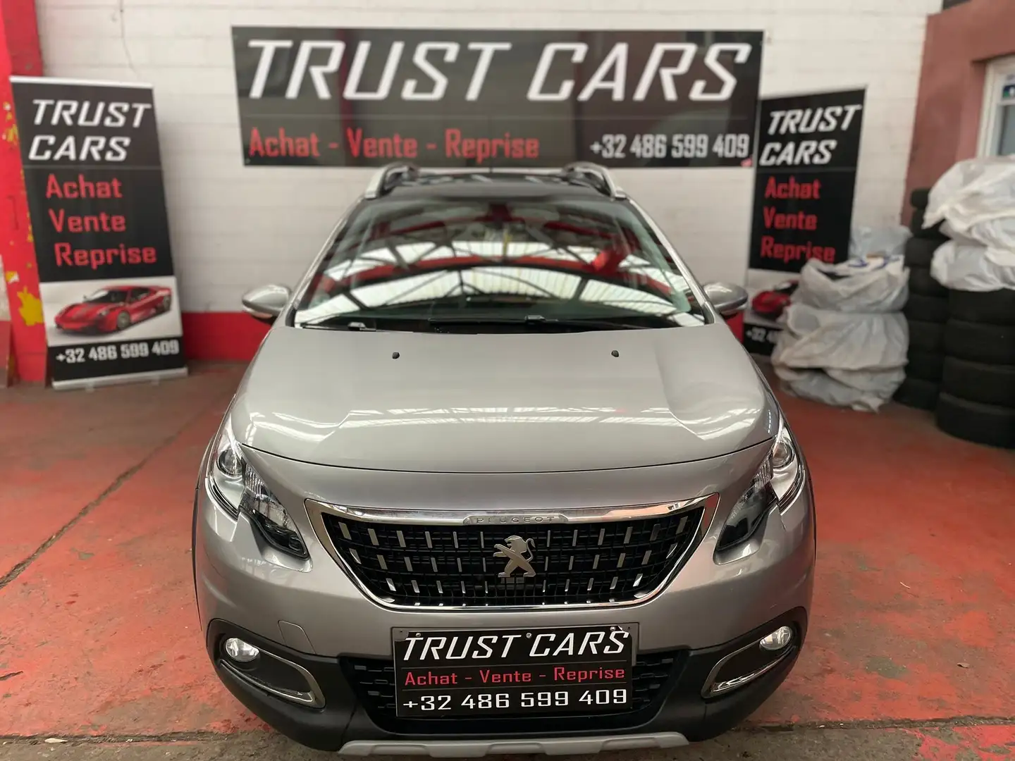 Peugeot 2008 2008 1.6 BlueHDi Crossway S Grijs - 1