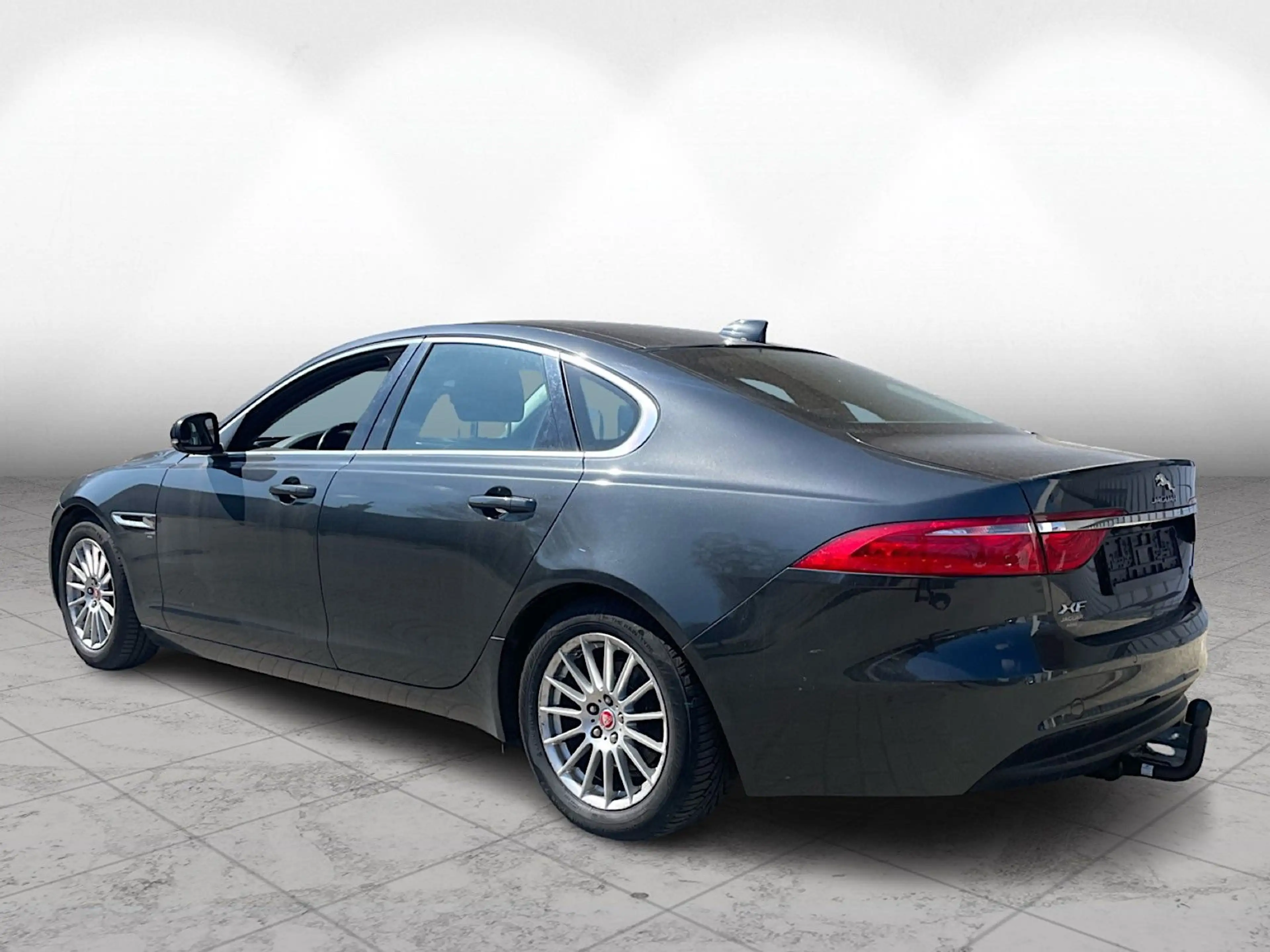 Jaguar XF 2.0d*LEDER*STEUERKETTEN NEU*TÜV NEU* — photo 5