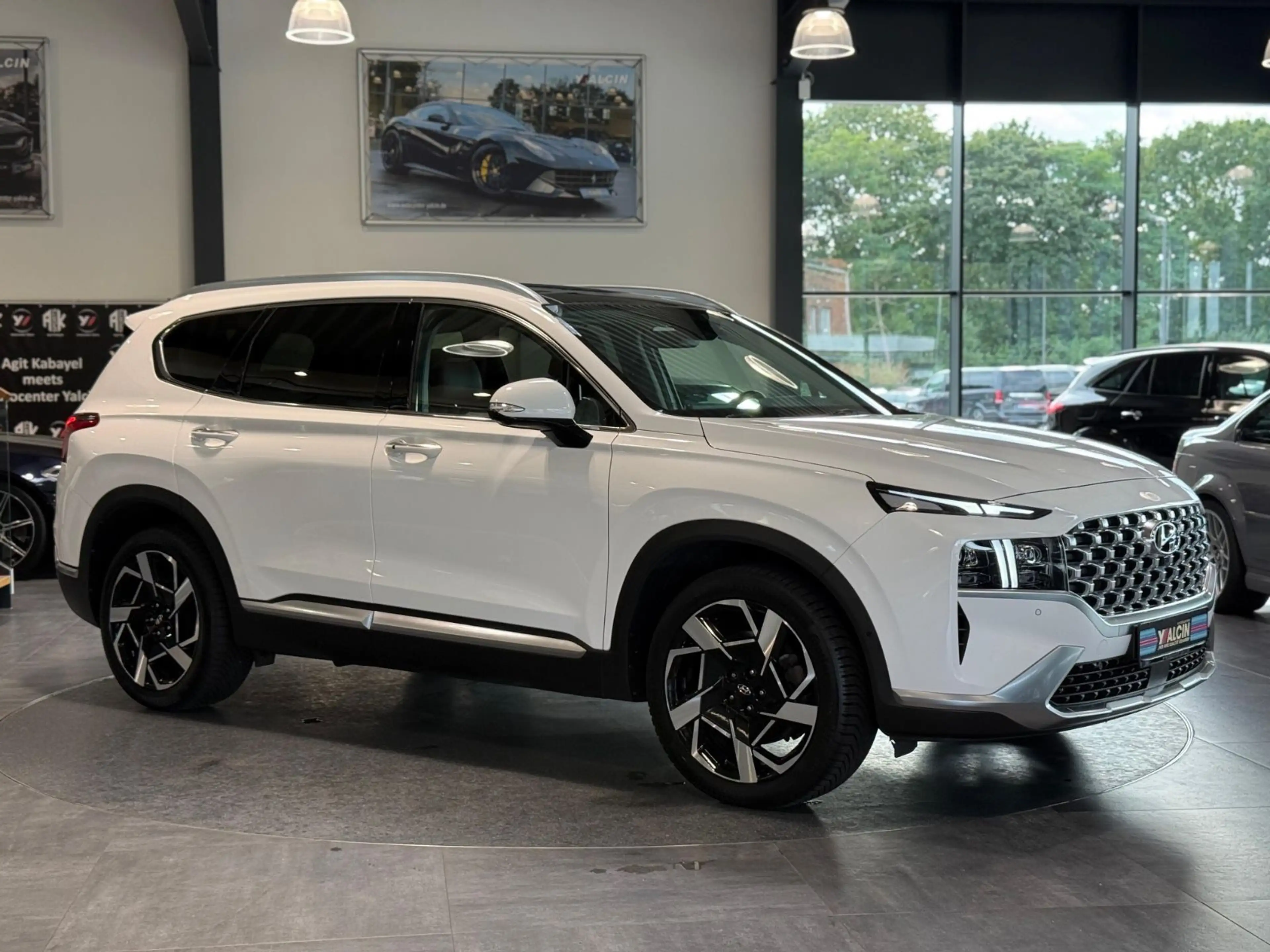 Hyundai SANTA FE 2.2 CRDi Signature 4WD DCT S-HE/ACC/AHK — photo 2