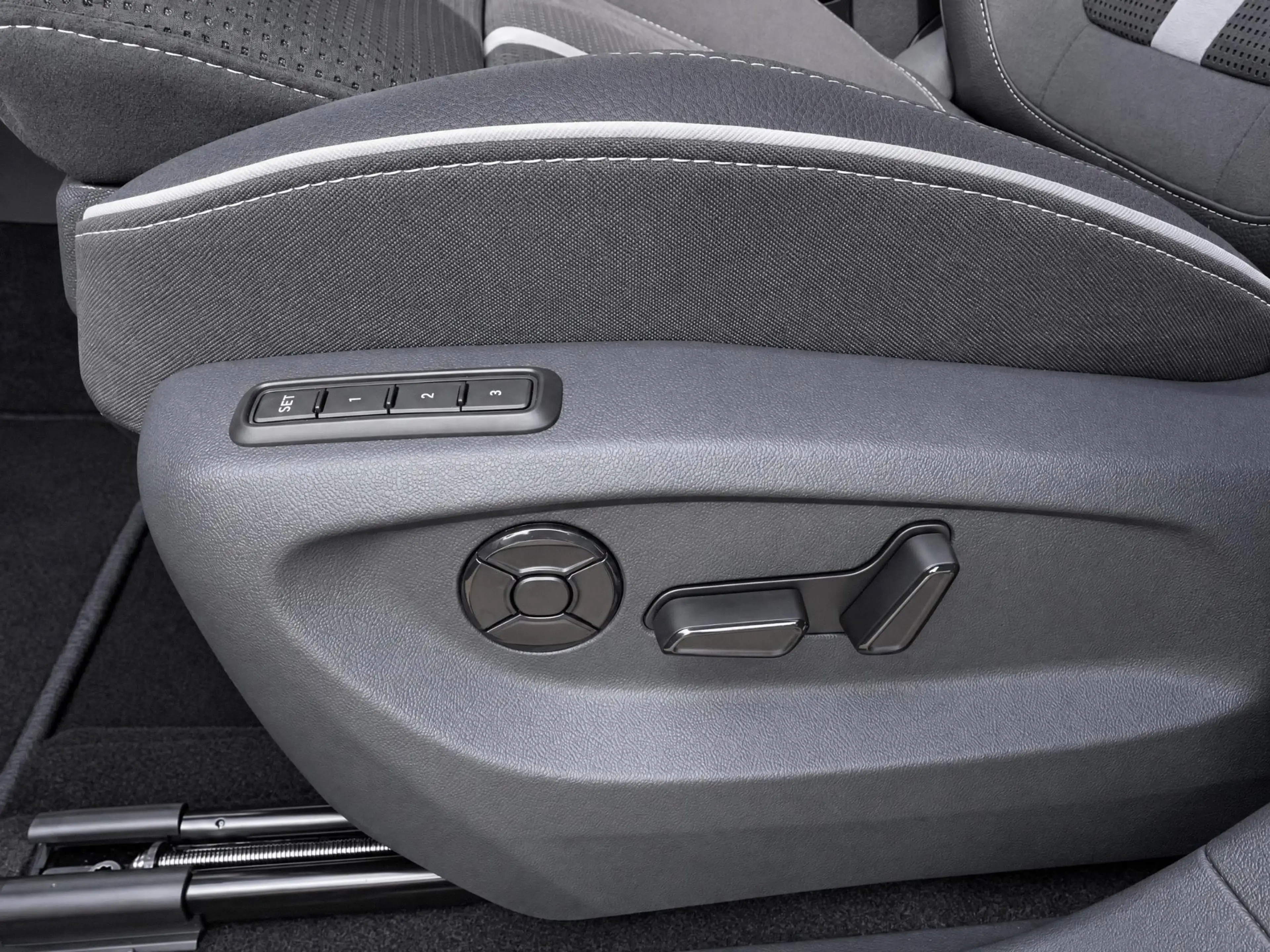 Skoda Kodiaq 1.5 TSI 204pk DSG PHEV Sportline Business · Panora — photo 10