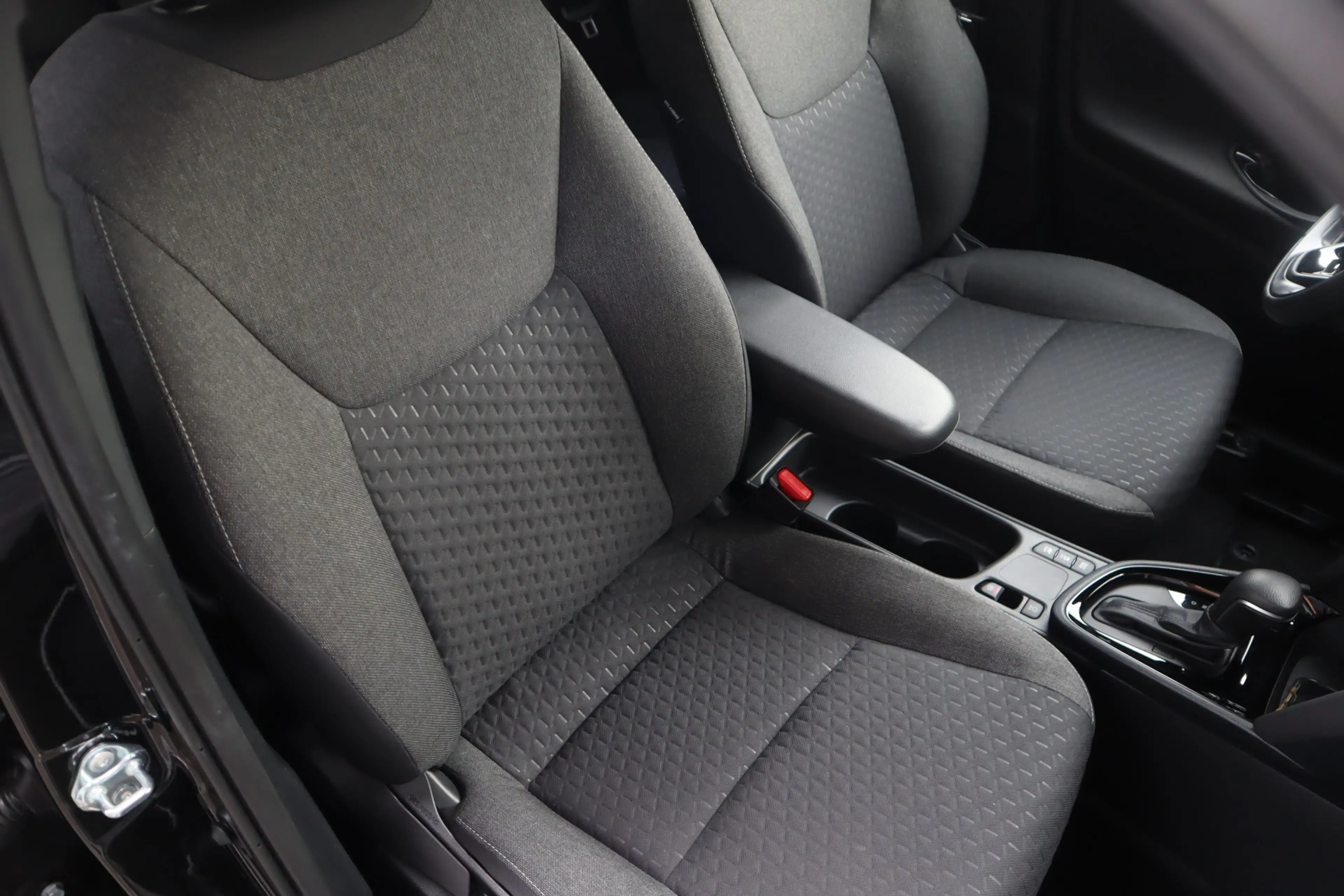 Toyota Yaris Cross 1.5 Hybrid 130 Dynamic | ACC | Carplay | Camera | — photo 18