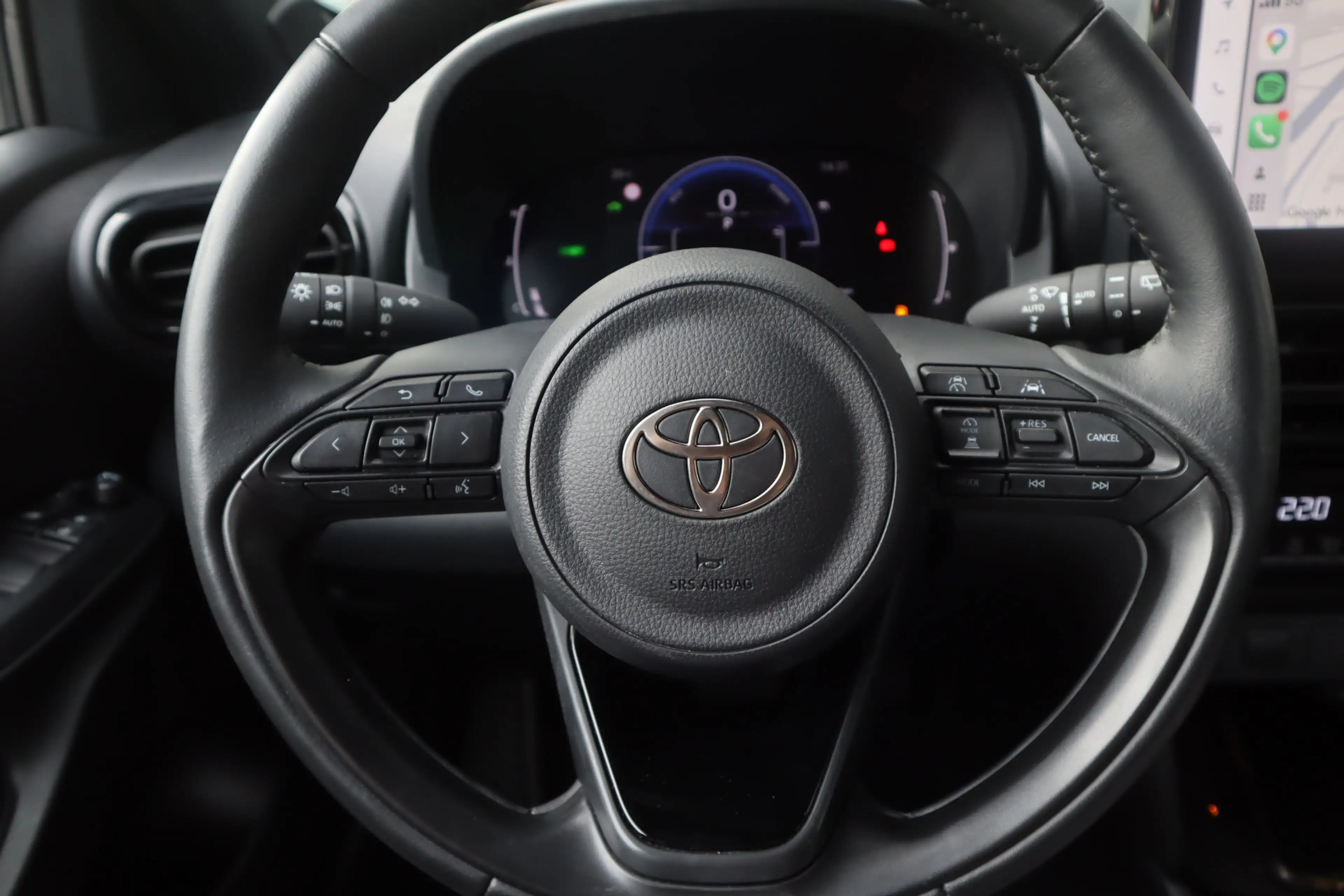 Toyota Yaris Cross 1.5 Hybrid 130 Dynamic | ACC | Carplay | Camera | — photo 10