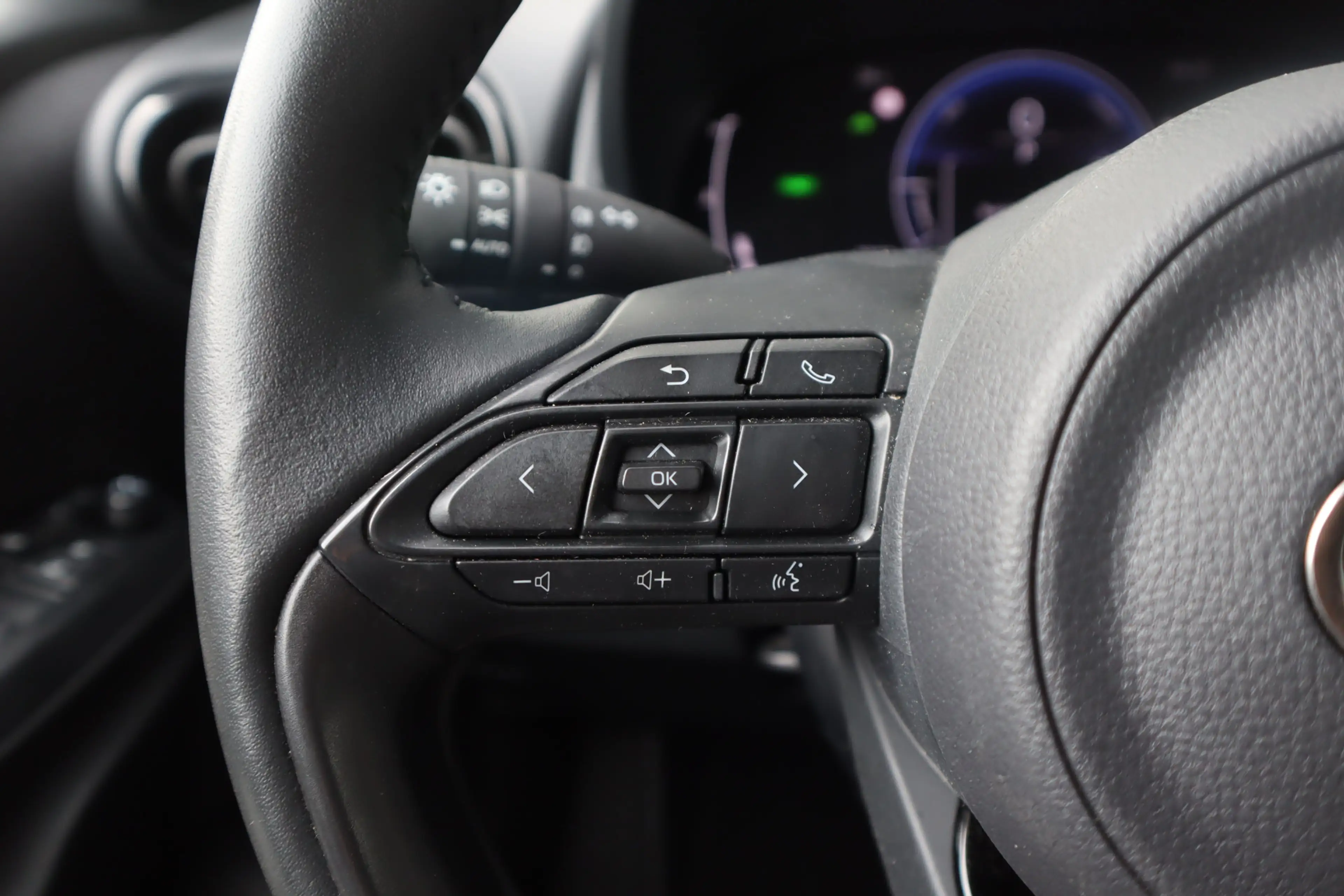 Toyota Yaris Cross 1.5 Hybrid 130 Dynamic | ACC | Carplay | Camera | — photo 11
