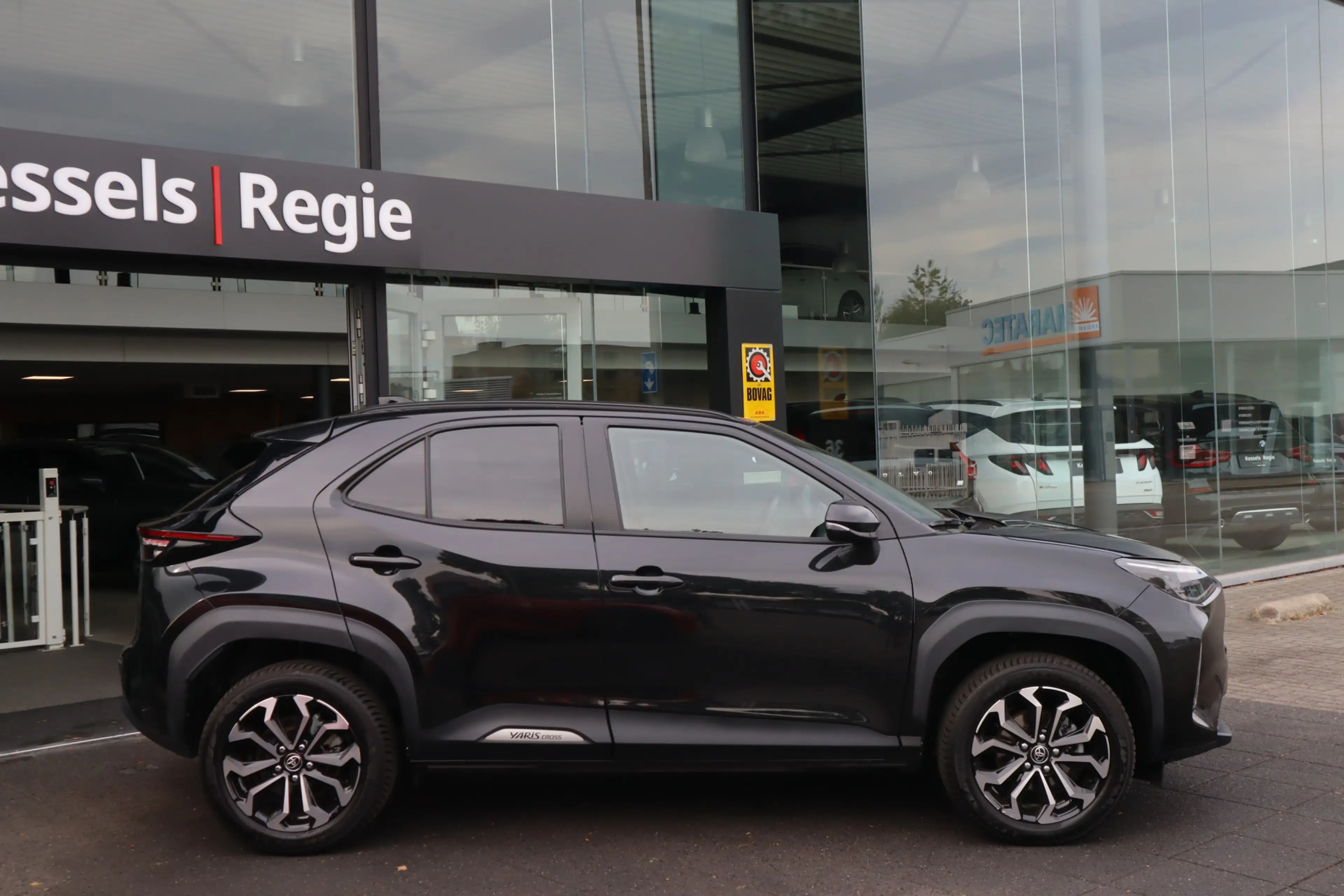Toyota Yaris Cross 1.5 Hybrid 130 Dynamic | ACC | Carplay | Camera | — photo 3