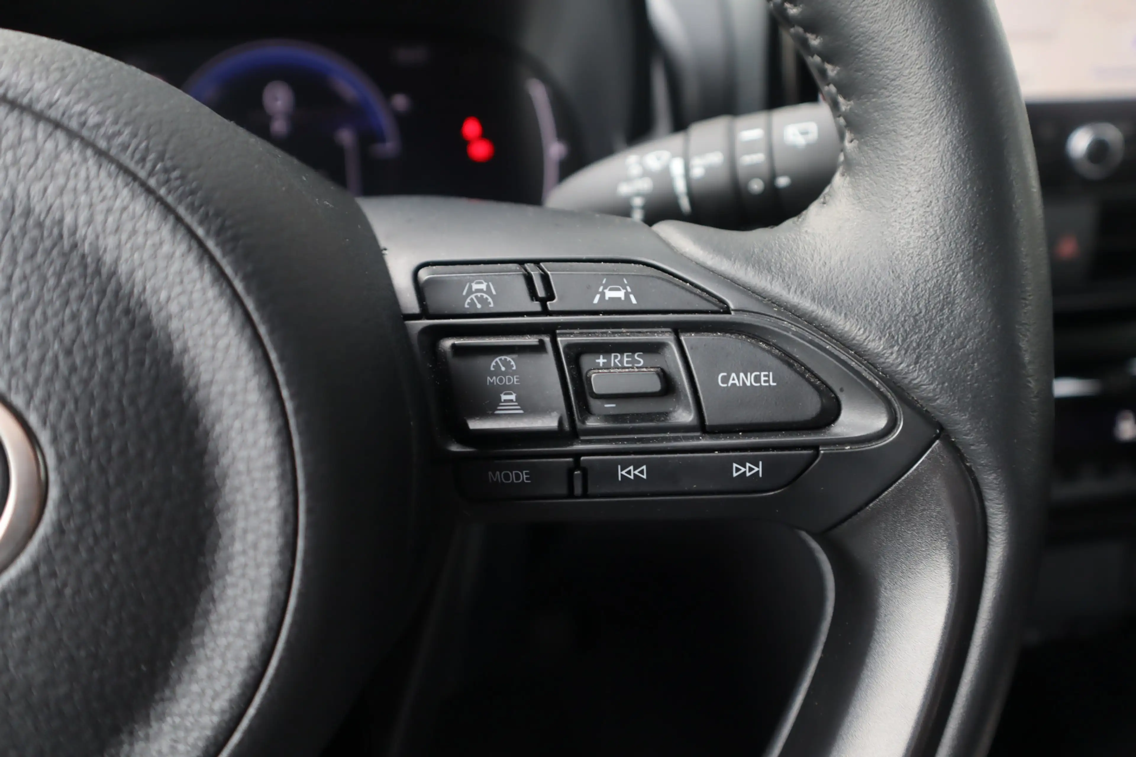 Toyota Yaris Cross 1.5 Hybrid 130 Dynamic | ACC | Carplay | Camera | — photo 12