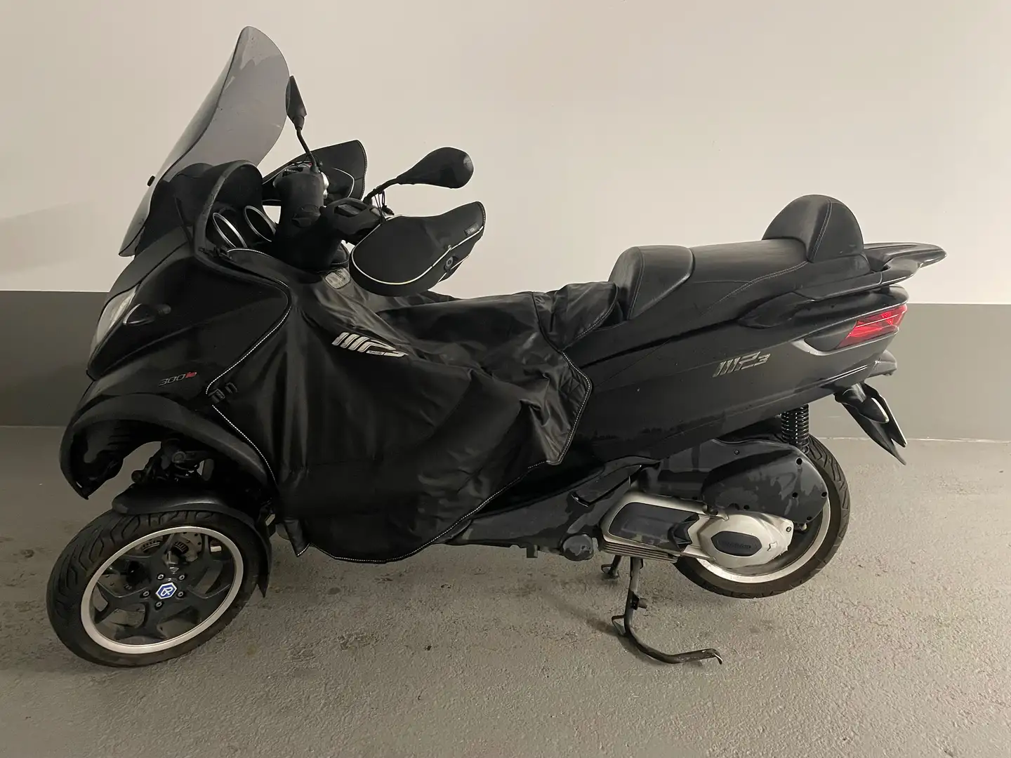 Piaggio MP3 300 MP3 LT 300 Sport Noir - 1