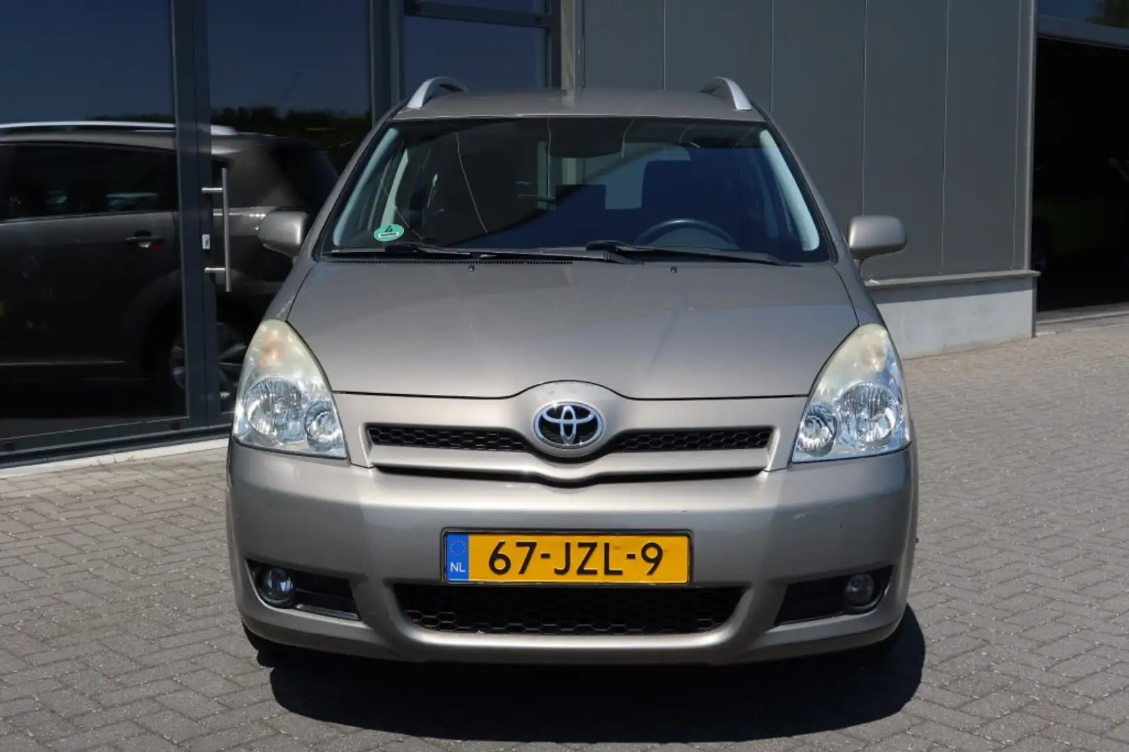 Toyota Verso 1.8 VVT-i AUTOMAAT 7 personen Terra Clima, Trekhaa Gris - 2