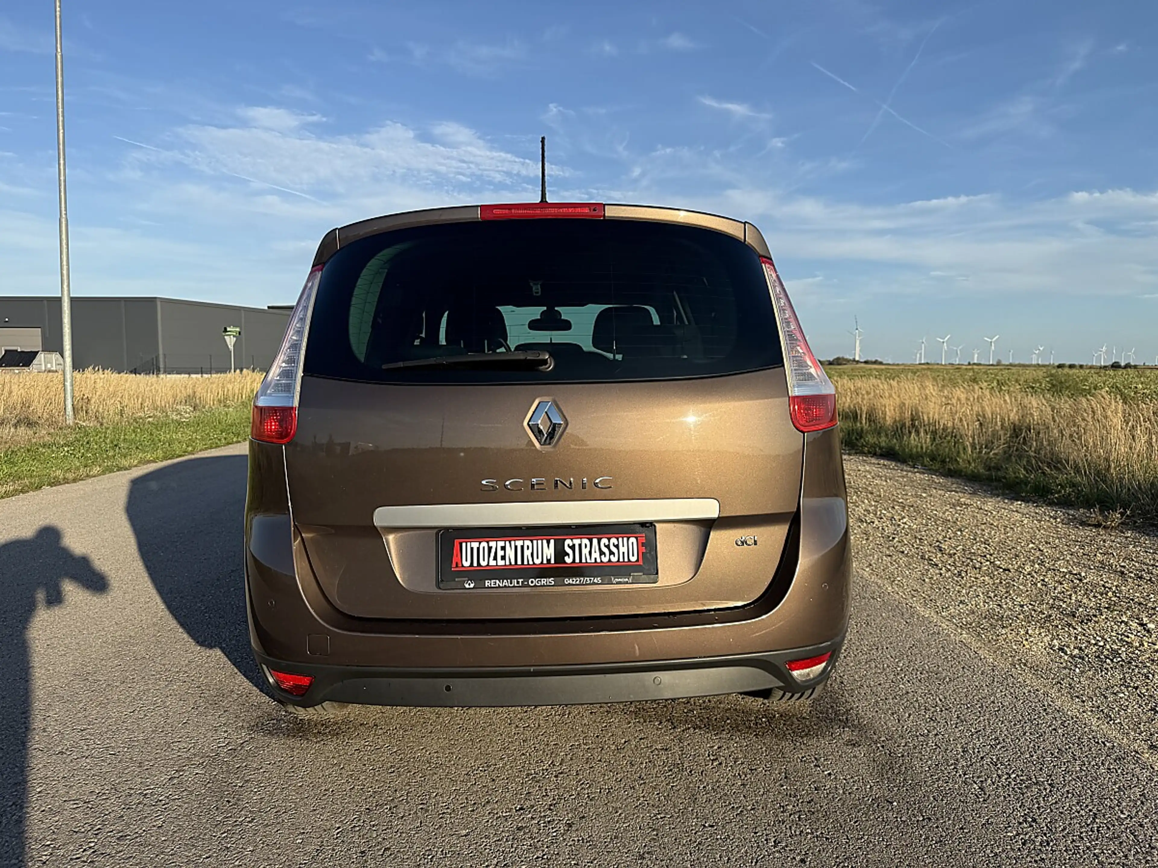 Renault Grand Scenic dCi 110 EDC Privilège — photo 6