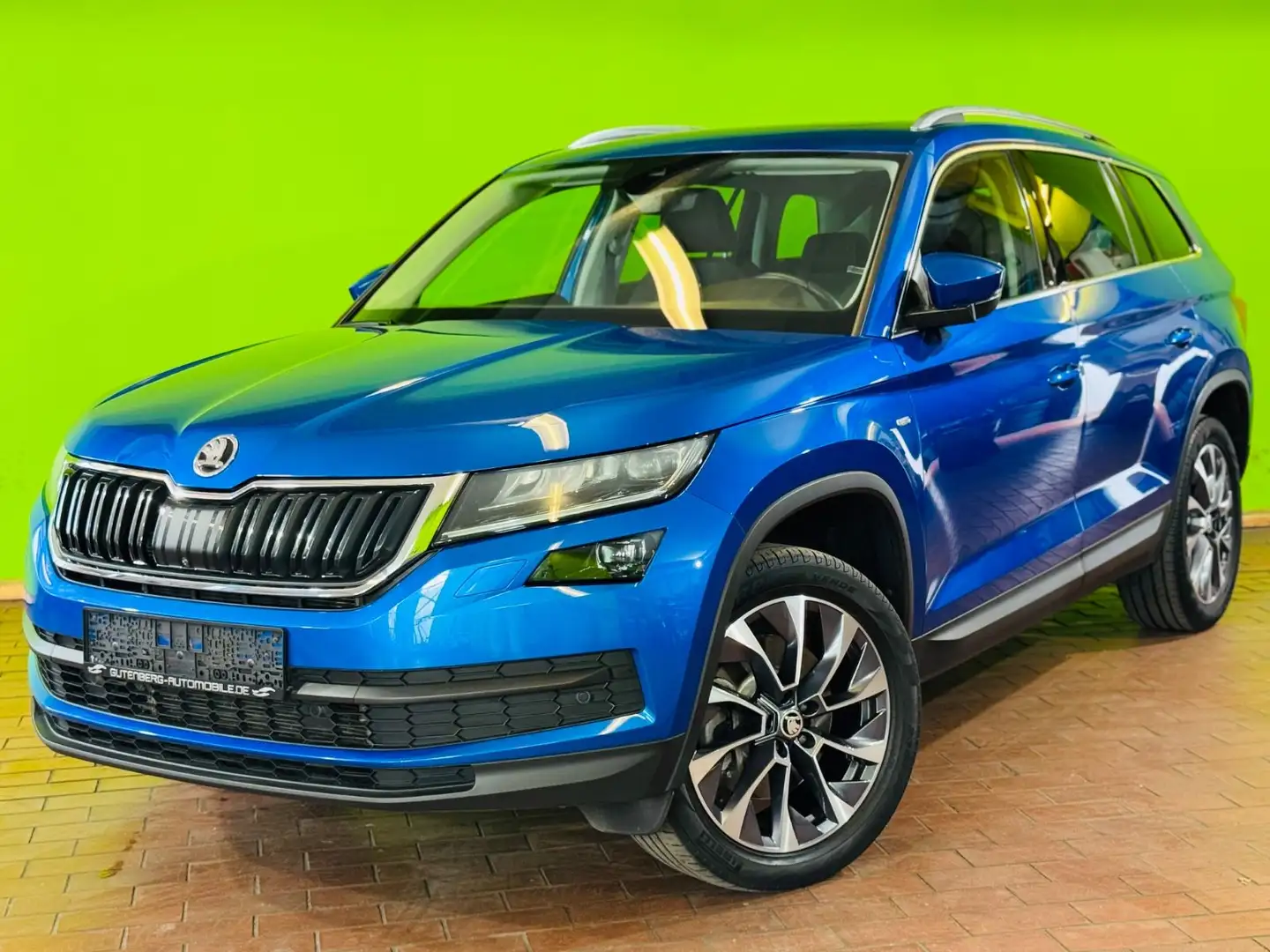 Skoda Kodiaq Drive 125 4x4 Panorama Digital Tacho Bleu - 1