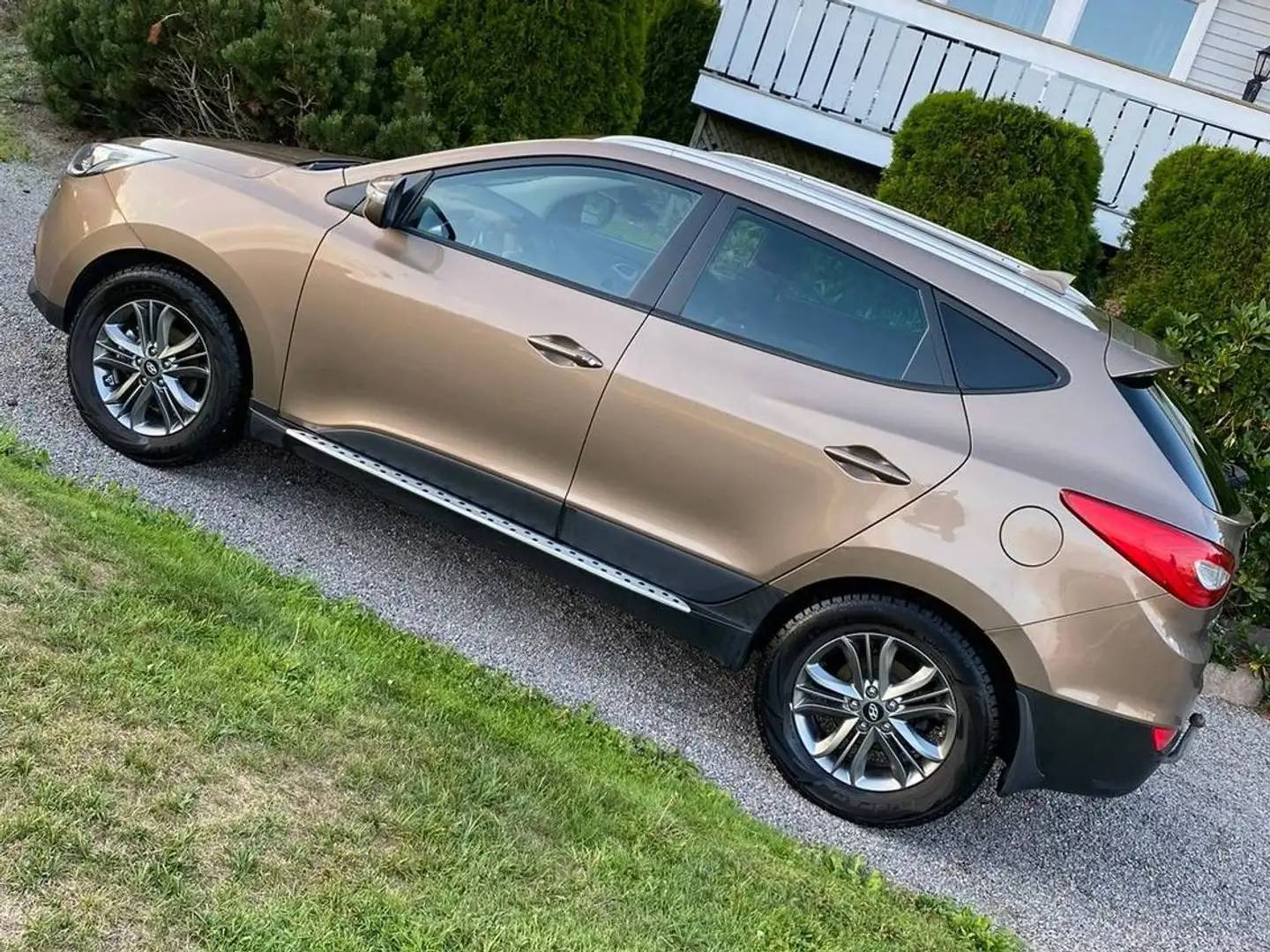 Hyundai iX35 ix35 2.0 CRDi 4WD Automatik Style Beige - 2