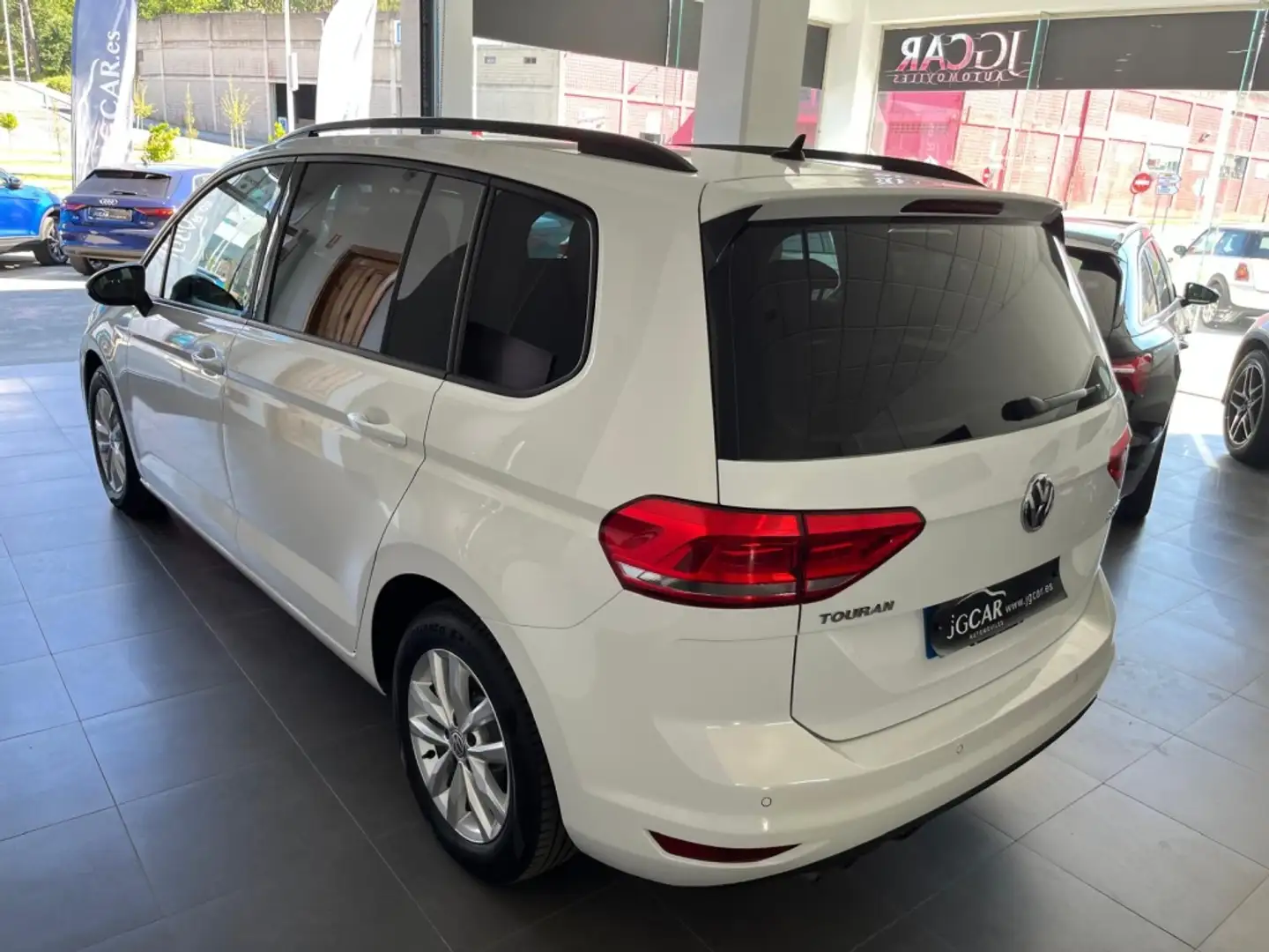 Volkswagen Touran 2.0TDI CR BMT Advance 110kW Blanc - 2