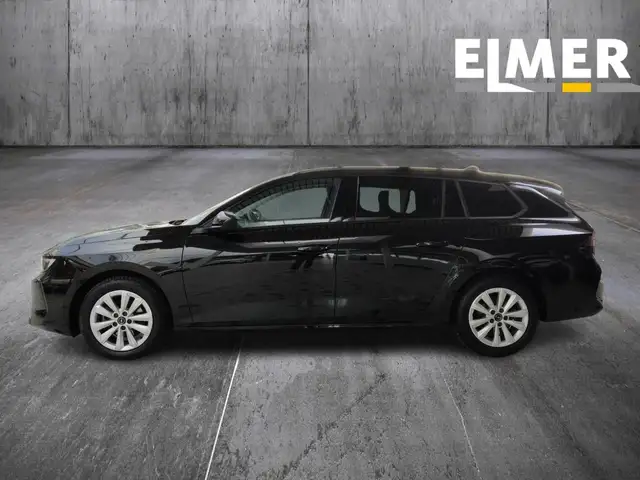 Opel Astra view 4