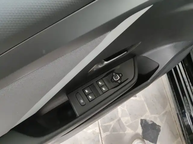 Opel Astra view 10