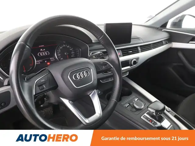 Audi A4 view 11
