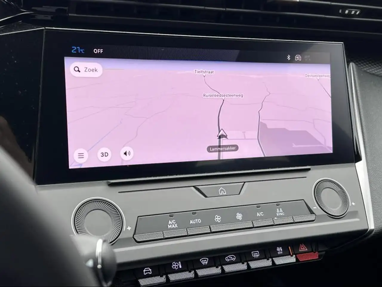 Peugeot 308 Active Pack 1.6 Plug-in Hybrid 12
