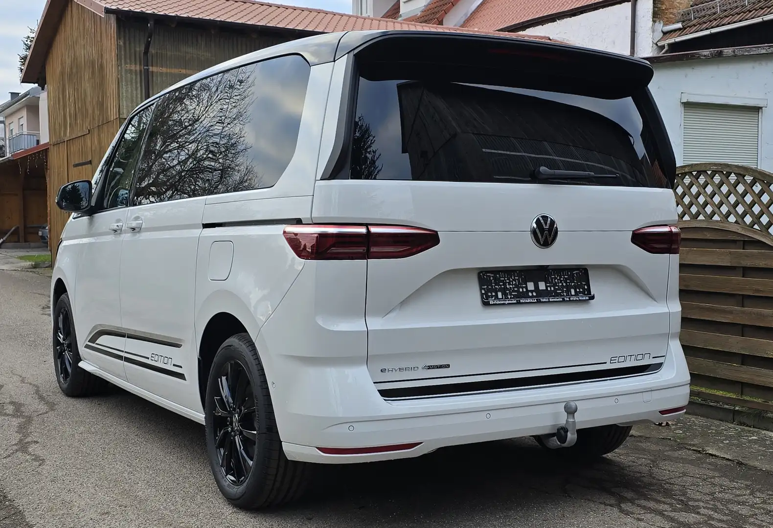 Volkswagen T7 Multivan Edition Allrad ehybrid, Vis a Vis,AHK,*5J. Gar Weiß - 1