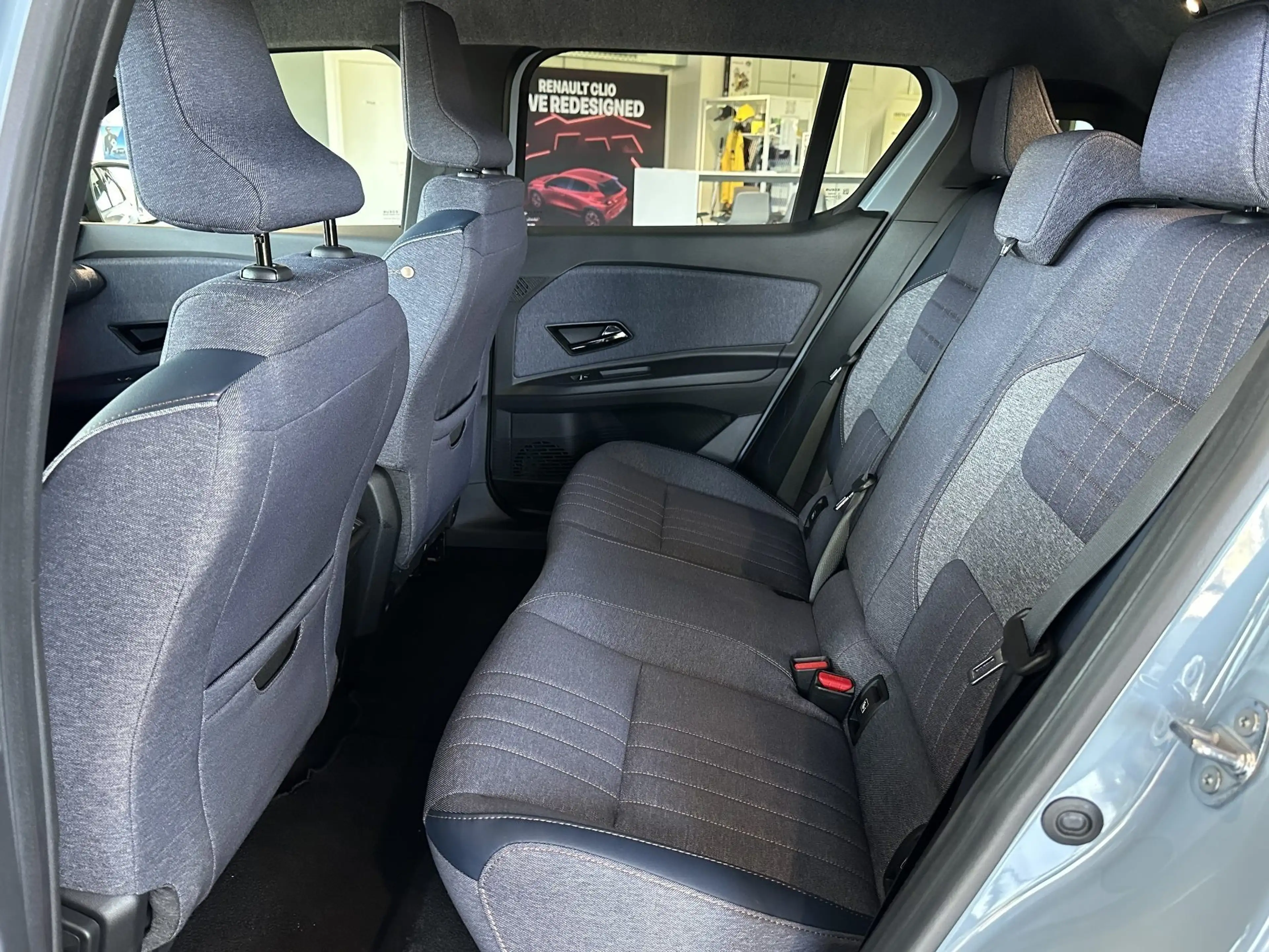 Renault R 4 Techno 150 Comfort Range E-Tech elektrisch — photo 5