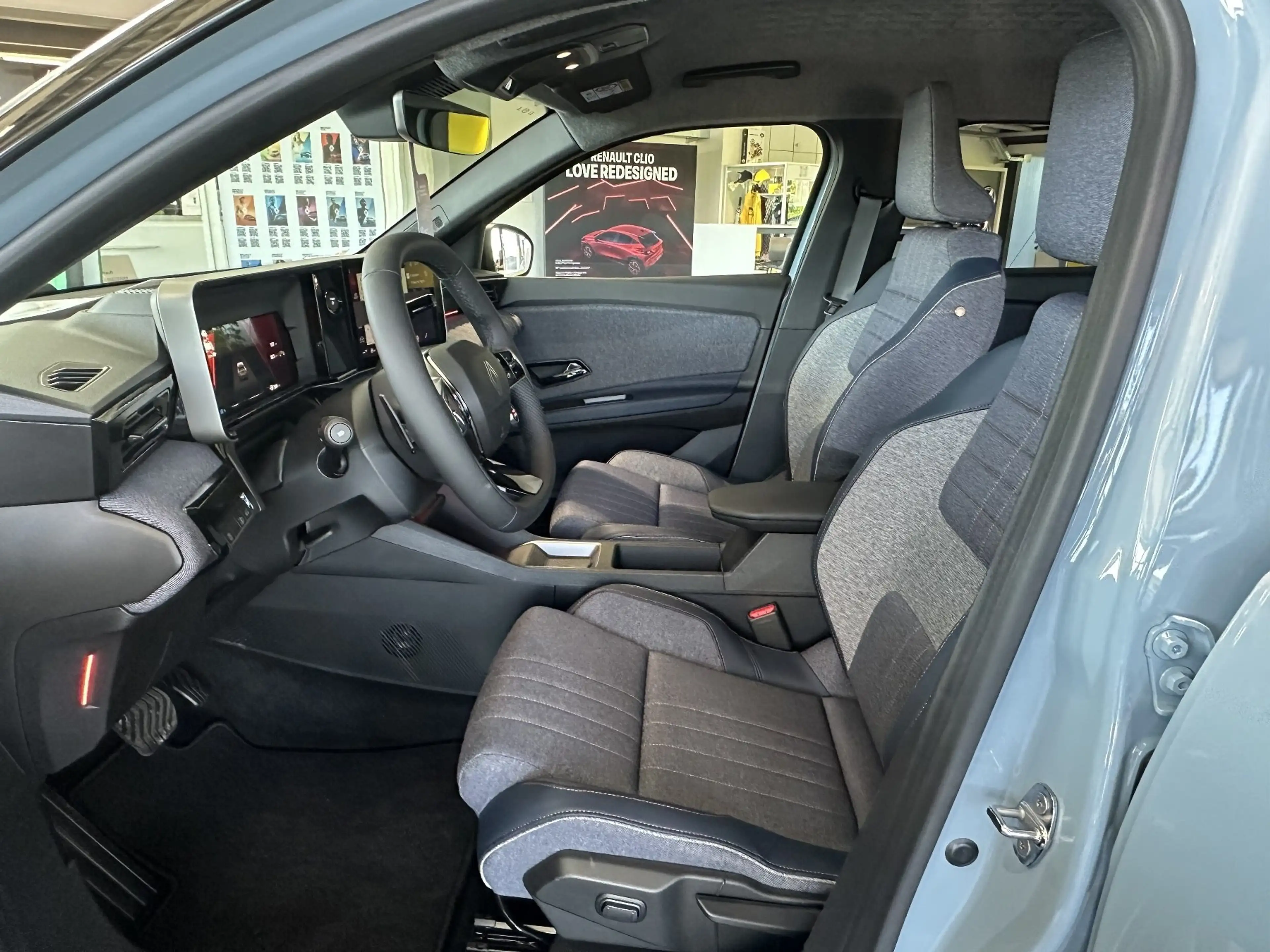 Renault R 4 Techno 150 Comfort Range E-Tech elektrisch — photo 4