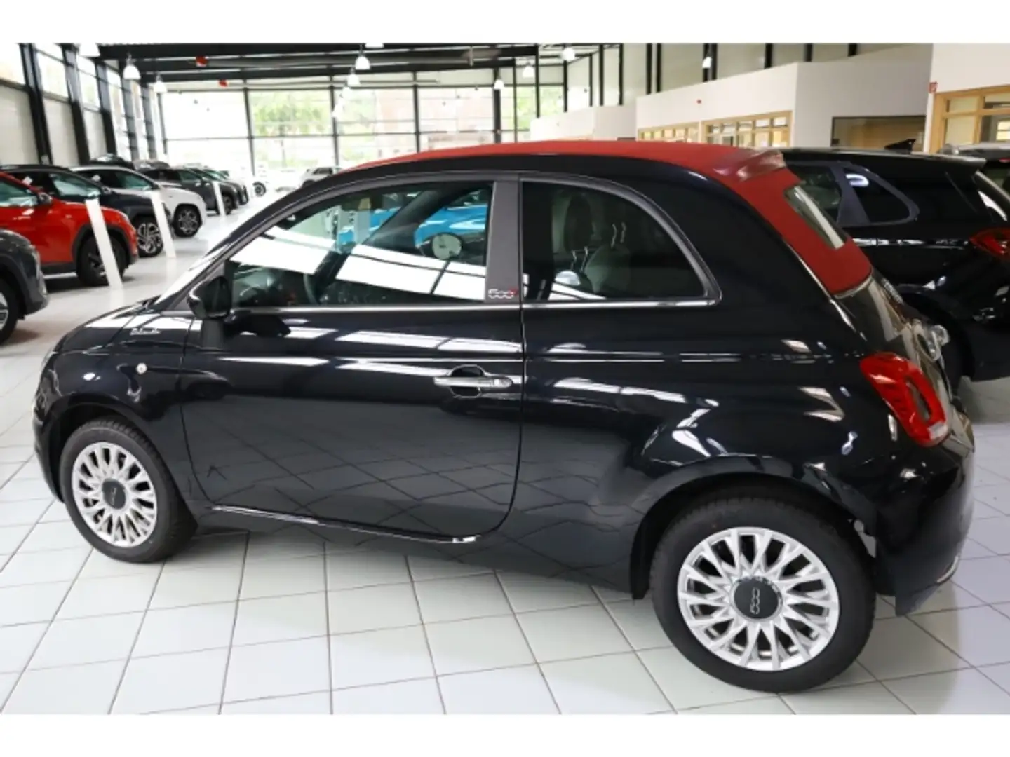 Fiat 500C DolceVita 1.0 Mild Hybrid EU6d Faltdach Leder DAB Schwarz - 2
