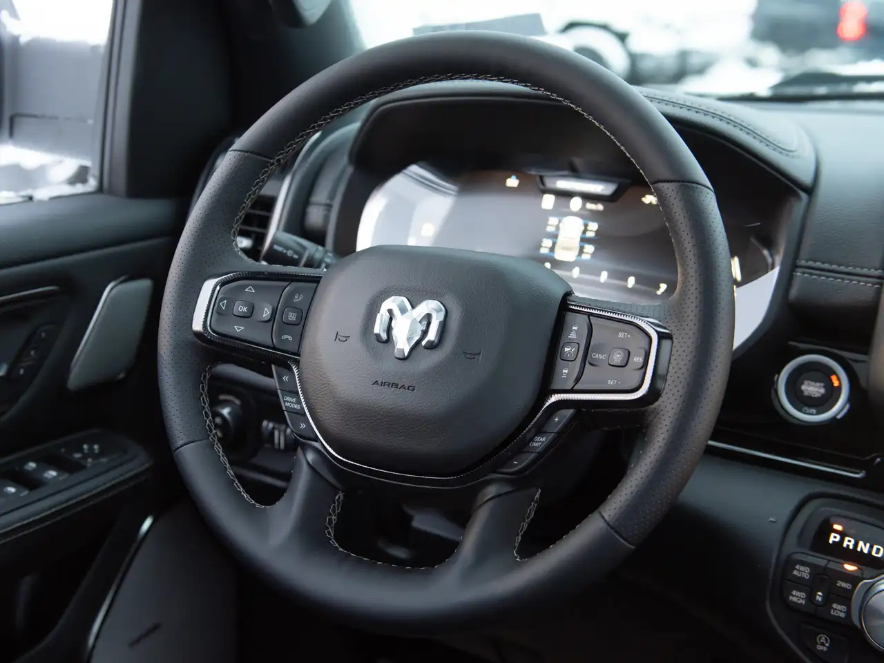 RAM 1500 снимка RAM 1500