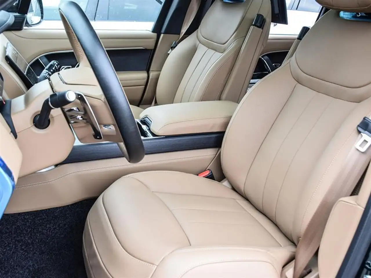 Land Rover Range Rover photo Land Rover Range Rover