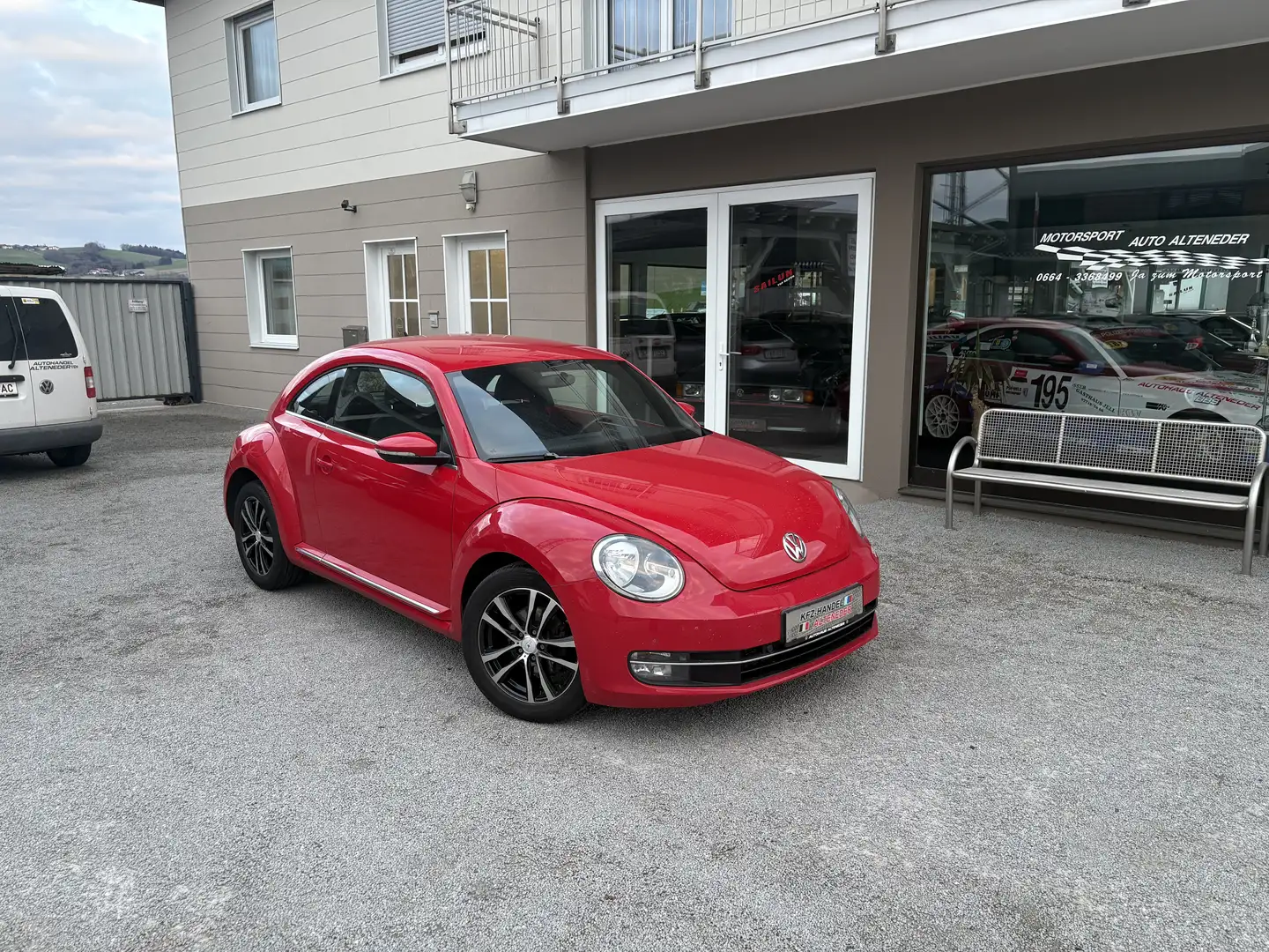 Volkswagen Beetle 1,6 TDI Design *1.BESITZ*SITZH*TEMP*VW-HISTORIE* Rot - 1