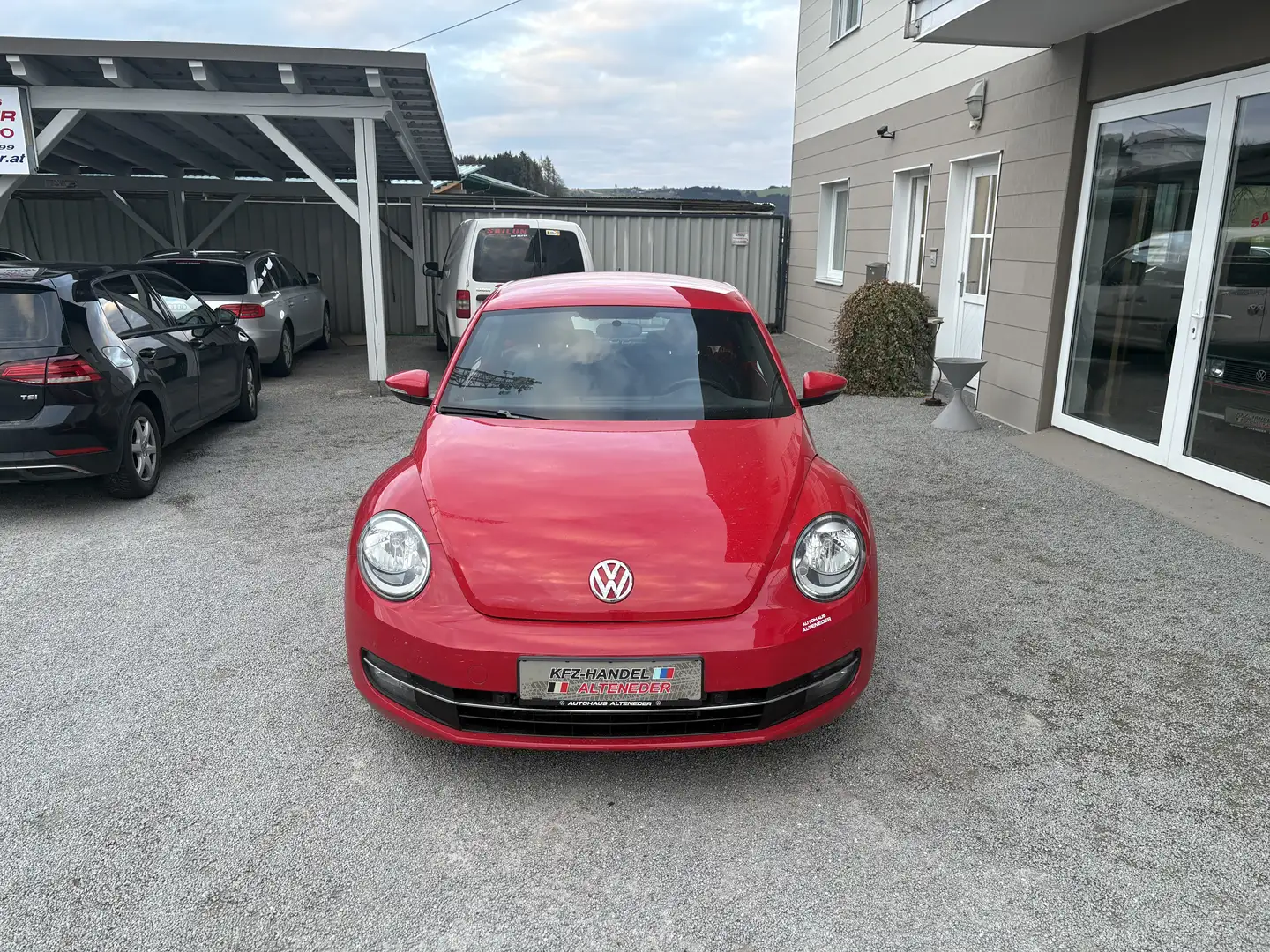 Volkswagen Beetle 1,6 TDI Design *1.BESITZ*SITZH*TEMP*VW-HISTORIE* Rot - 2