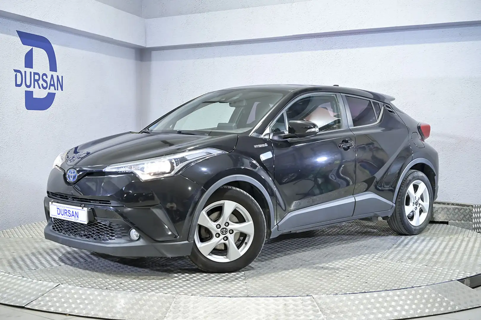 Toyota C-HR 125H Dynamic Plus - 1