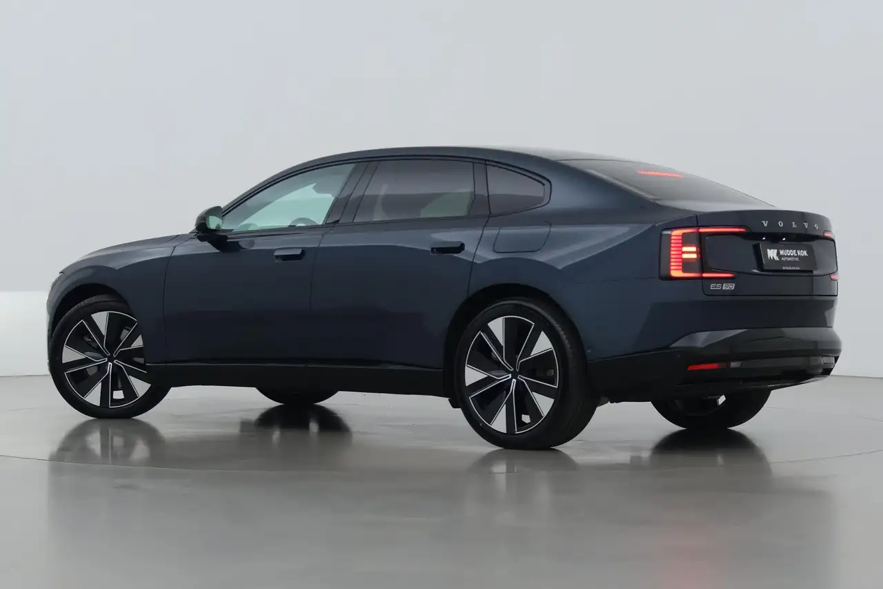 Volvo ES90 2026
