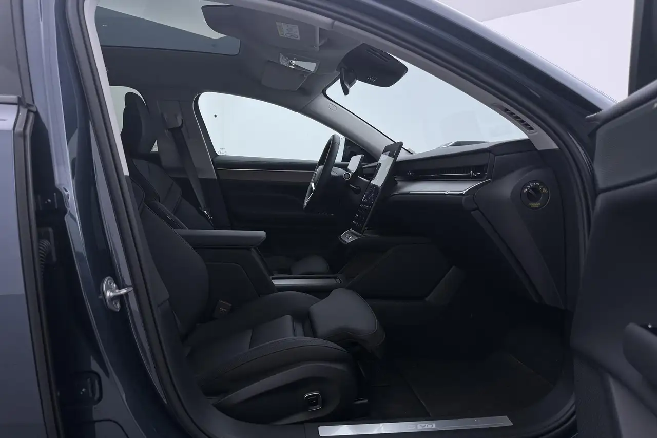 Volvo ES90 2026