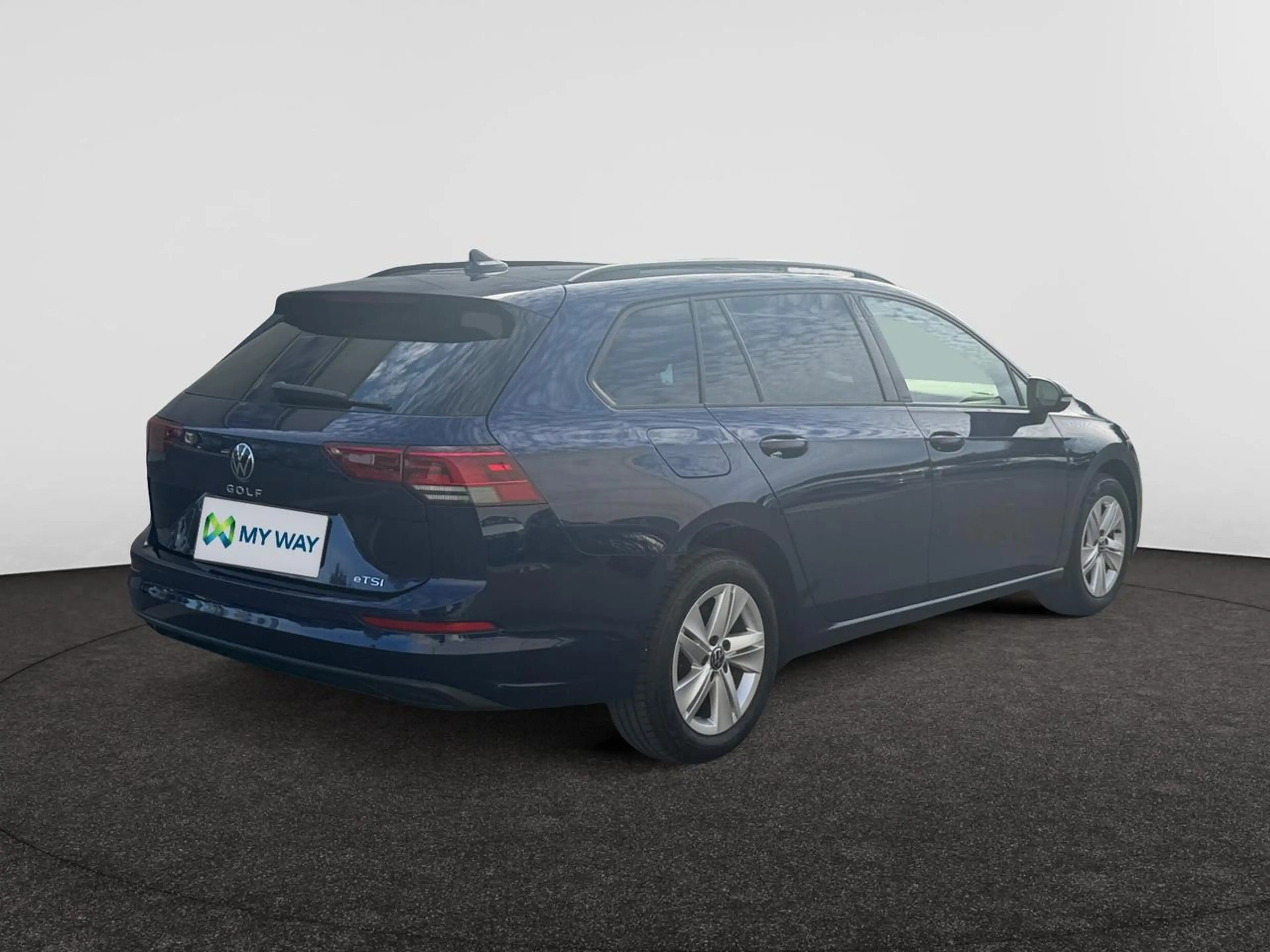 Volkswagen Golf Variant Golf SW 1.0 eTSI Life Business Premium OPF DSG — photo 5