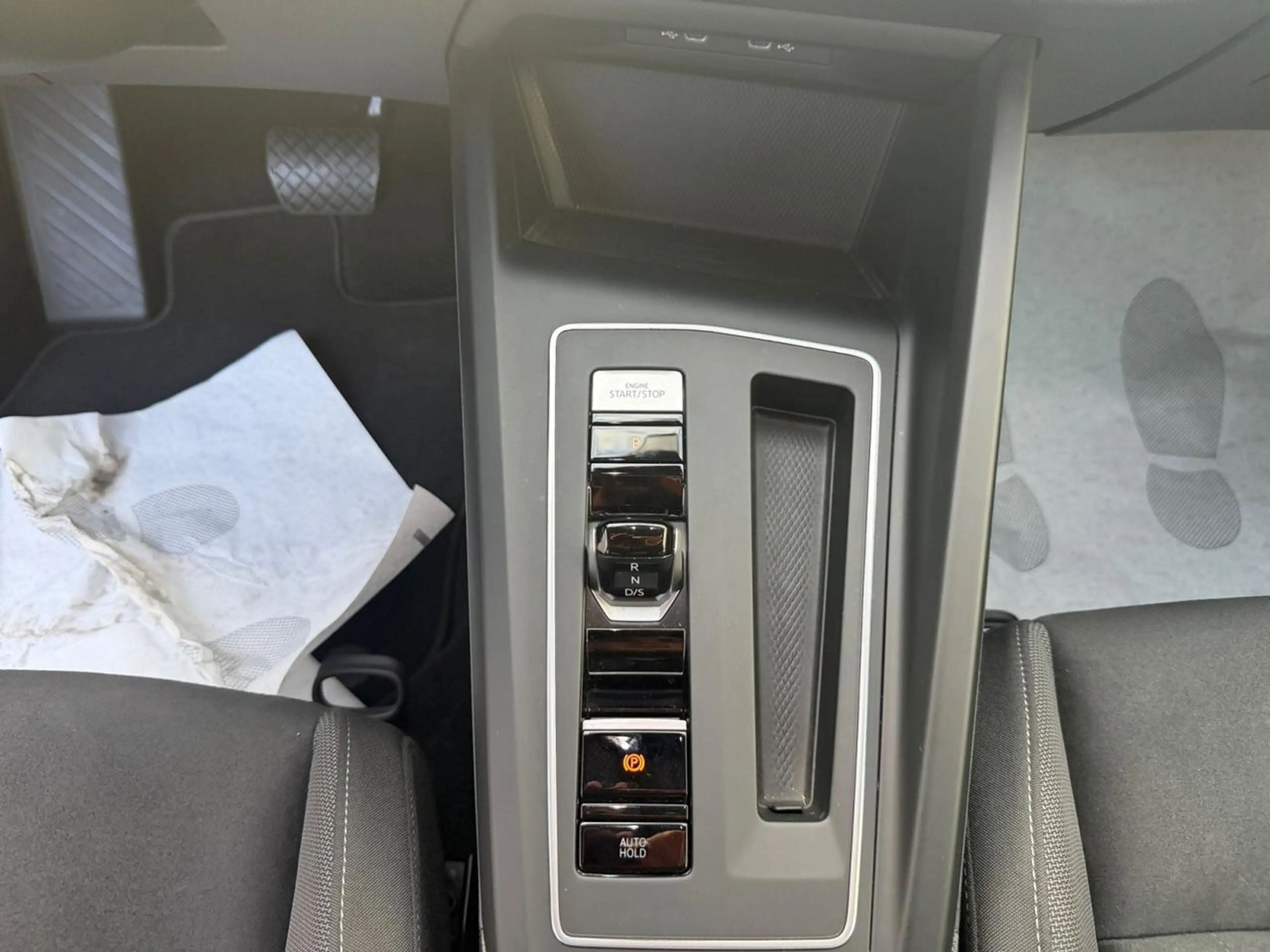 Volkswagen Golf Variant Golf SW 1.0 eTSI Life Business Premium OPF DSG — photo 15