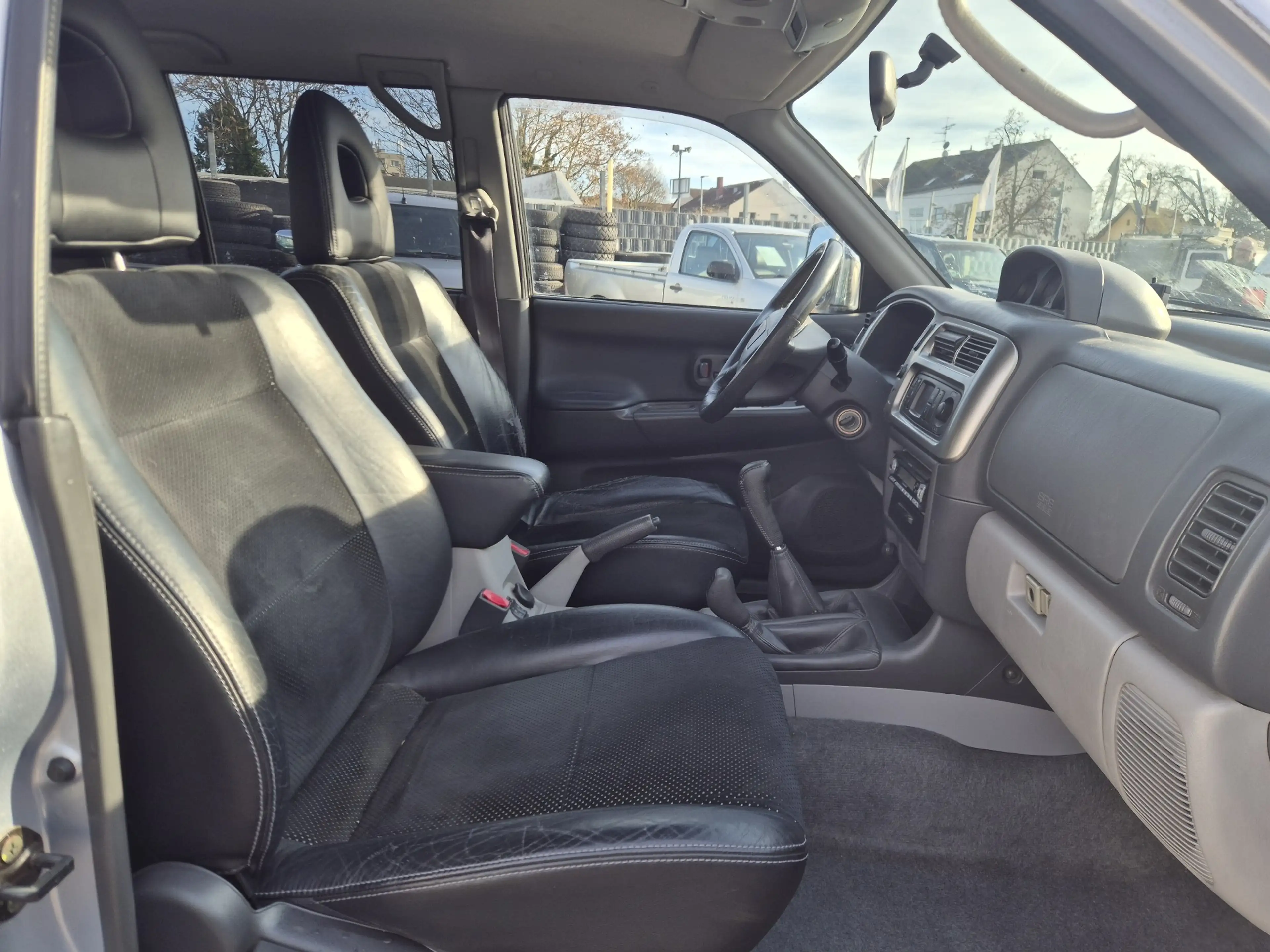 Mitsubishi Pajero Sport 2.5 TD Liberty — photo 11