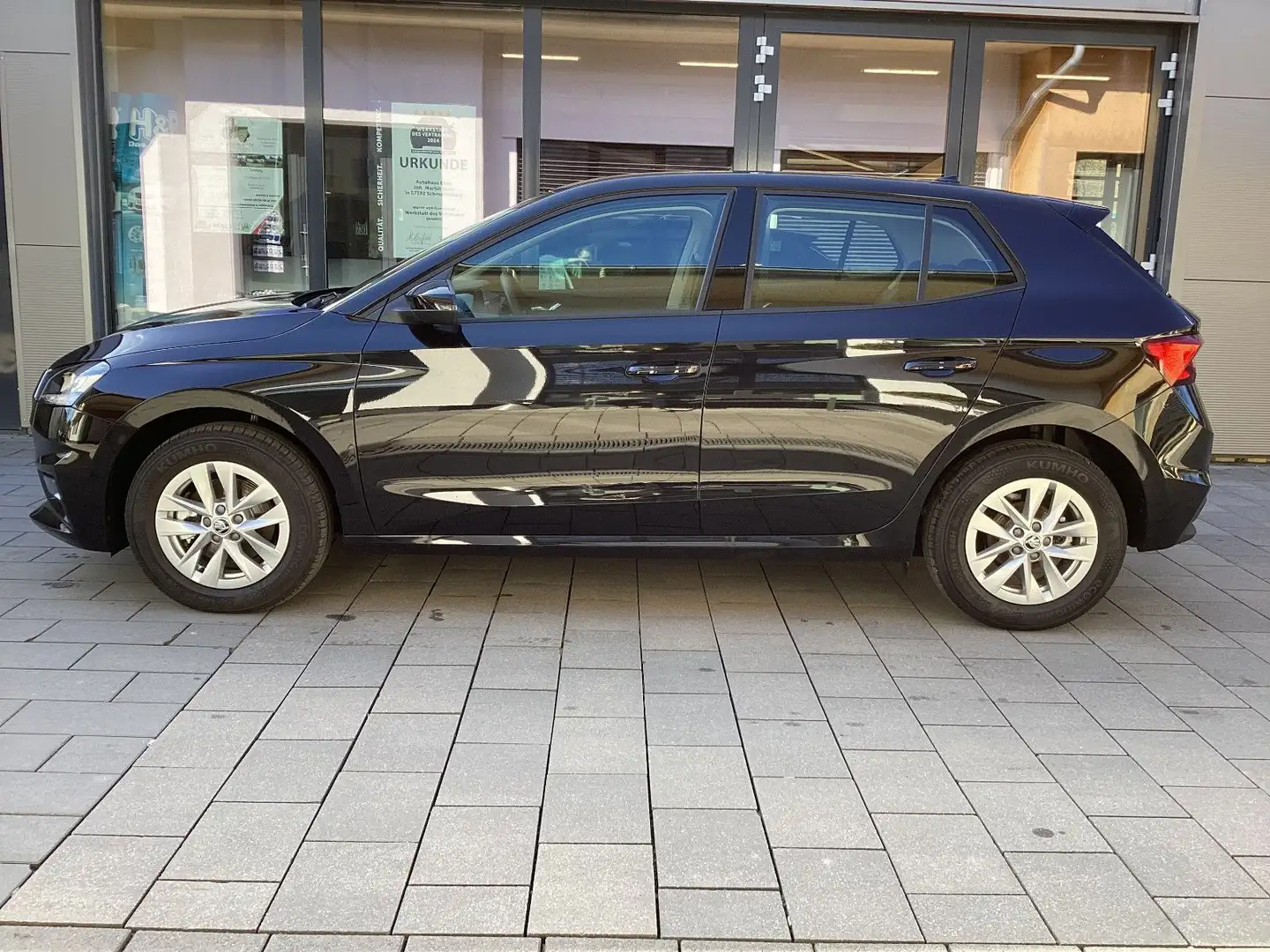 Skoda Fabia Selection TSI DSG LED+ALU+PDC+Sitzheizung Schwarz - 1