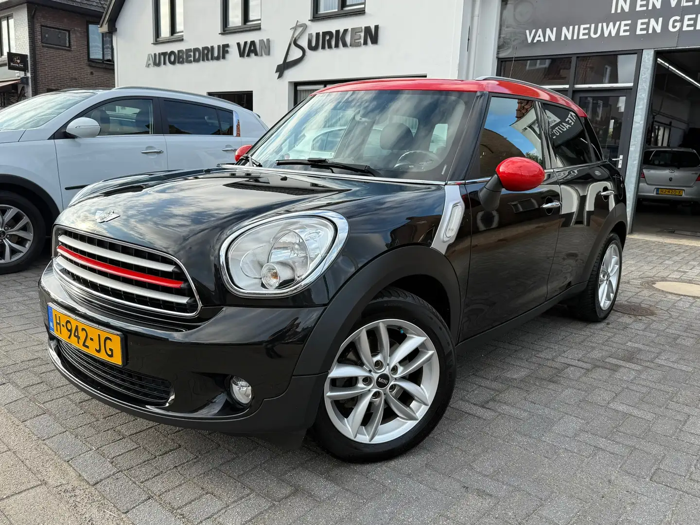 MINI Cooper Countryman Mini 1.6 Pepper, Climate control, Cruise control,L Червоний - 1