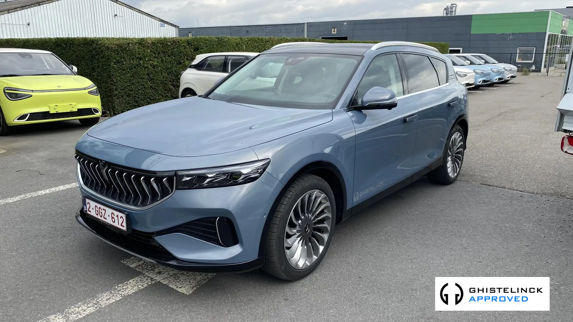 Voyah Free Flagship Edition 106kWh Grau - 1