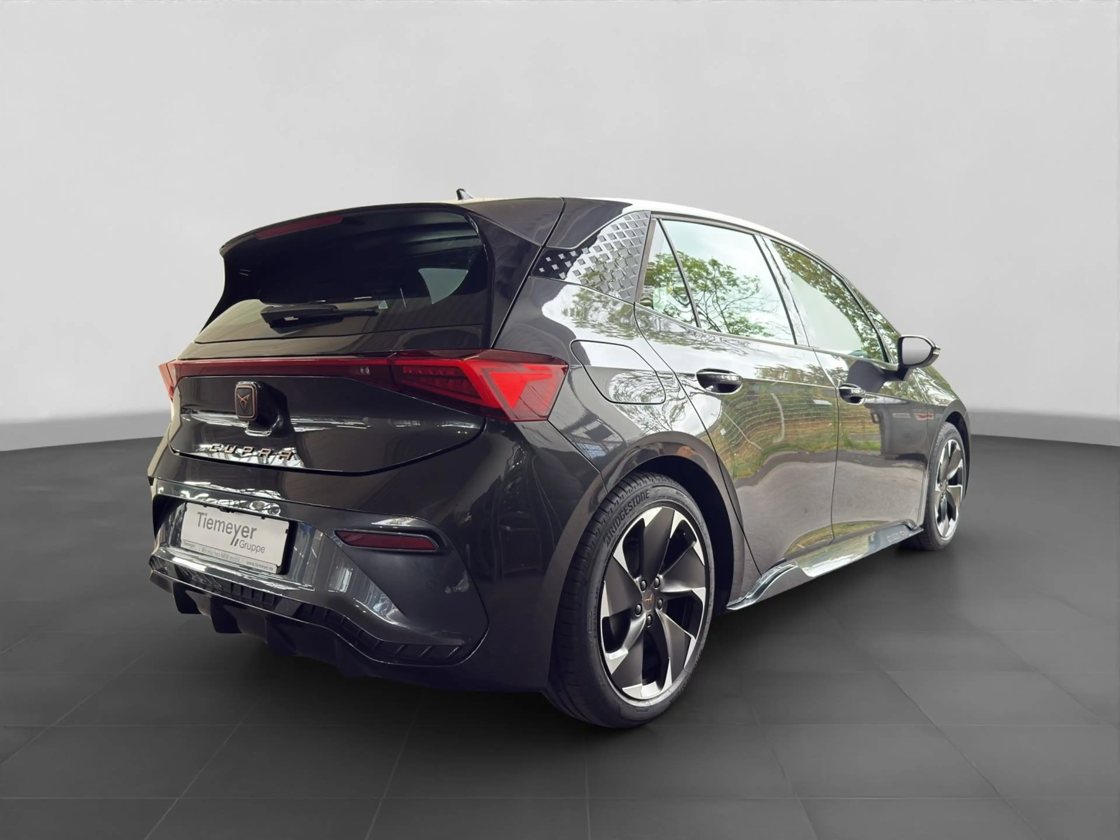 CUPRA Born KAMERA BEATS LED PDC LM19 — photo 3