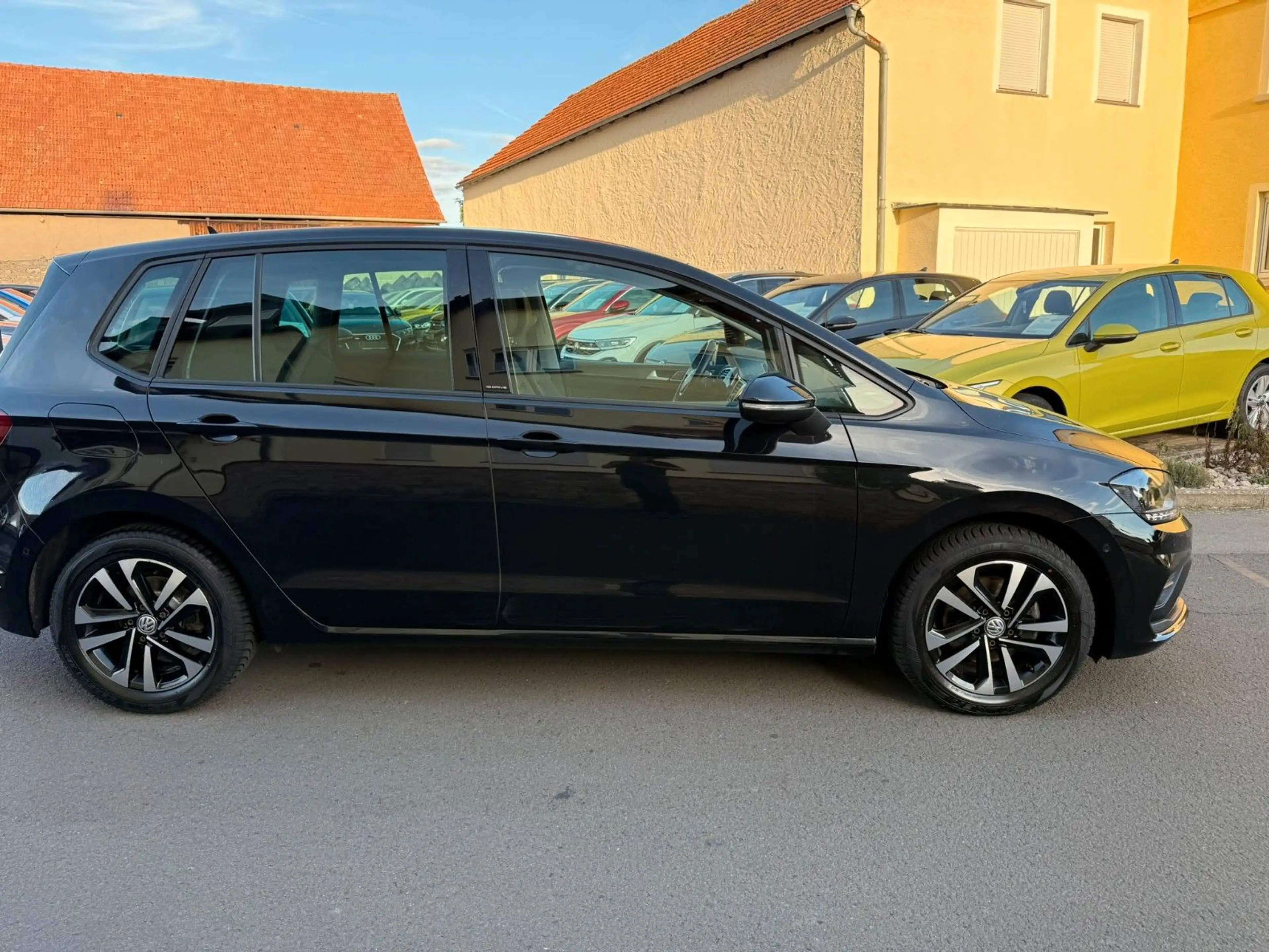 Volkswagen Golf Sportsvan 1.5 TSI VII IQ.DRIVE — photo 6