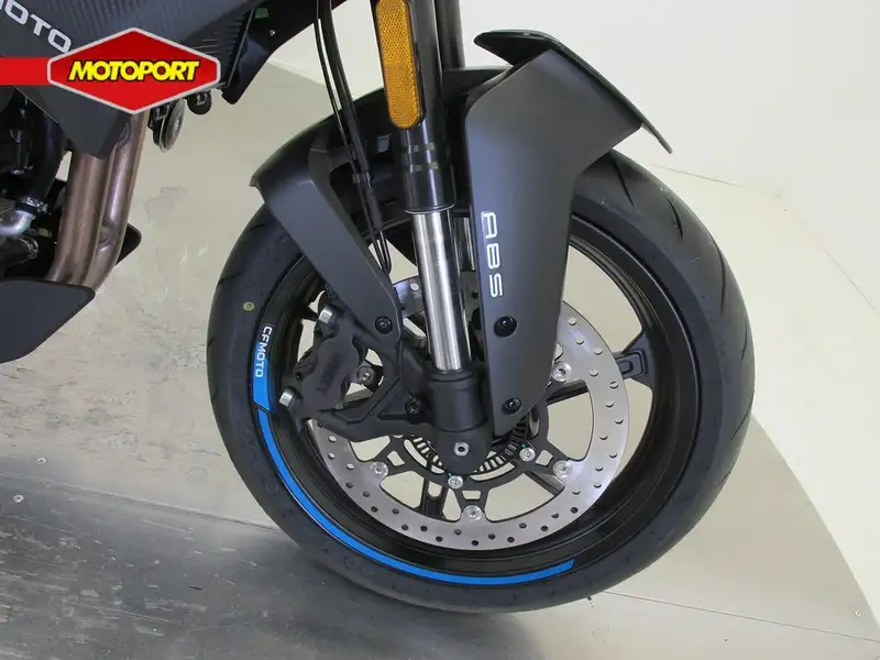 CFMOTO 450NK - foto 6