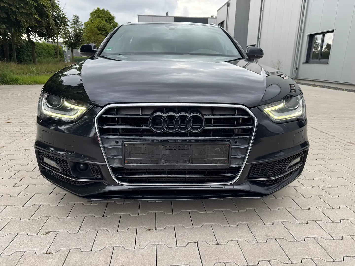 Audi A4 3.0 TDI S line Sportpaket / plus Schwarz - 2
