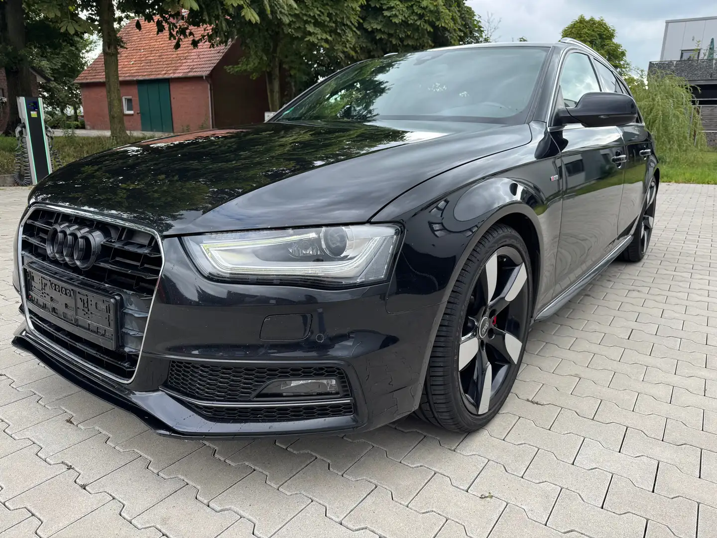 Audi A4 3.0 TDI S line Sportpaket / plus Schwarz - 1