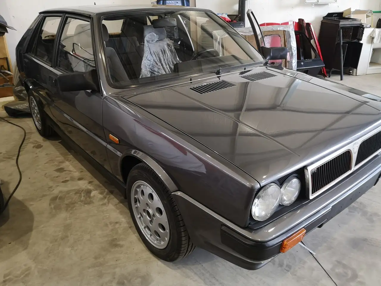 Lancia Delta 1.6 Turbo HF RST, foto 1