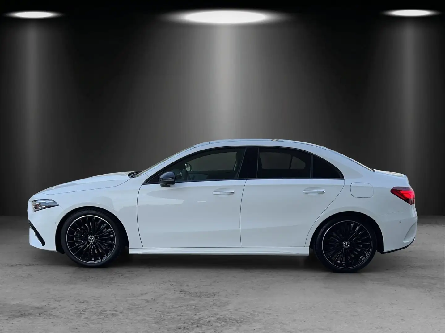 Mercedes-Benz A 250 4M Lim AMG Totwinkel DISTRO Memory NIGHT Blanco - 2
