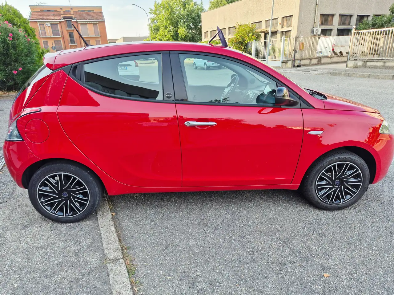 Lancia Ypsilon 2021 — фото 6