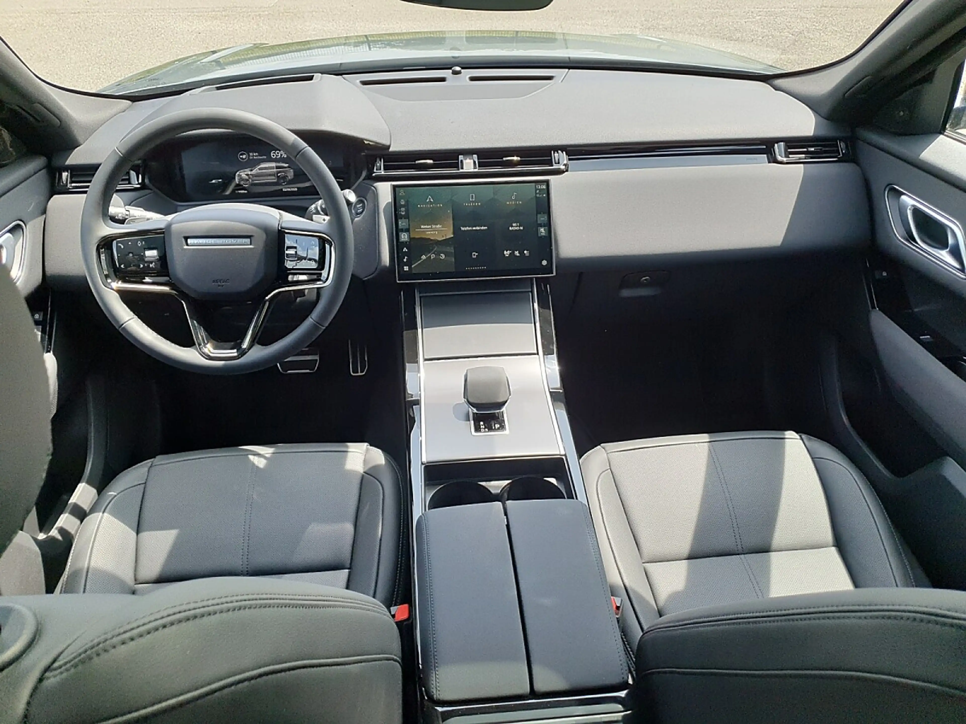 Land Rover Range Rover Velar P400e PHEV Allrad Dynamic SE 19,2kWh Aut. — photo 8