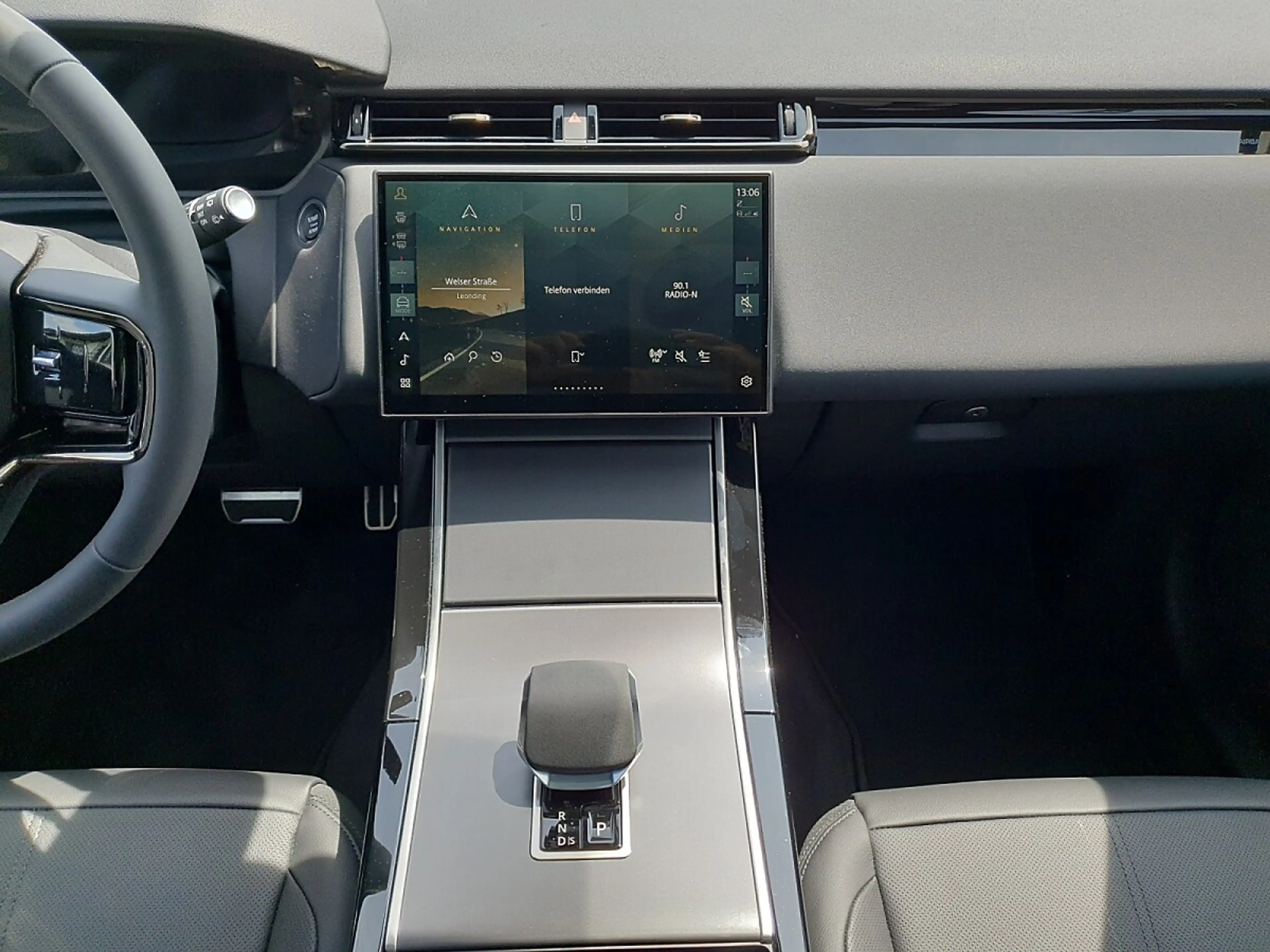 Land Rover Range Rover Velar P400e PHEV Allrad Dynamic SE 19,2kWh Aut. — photo 9