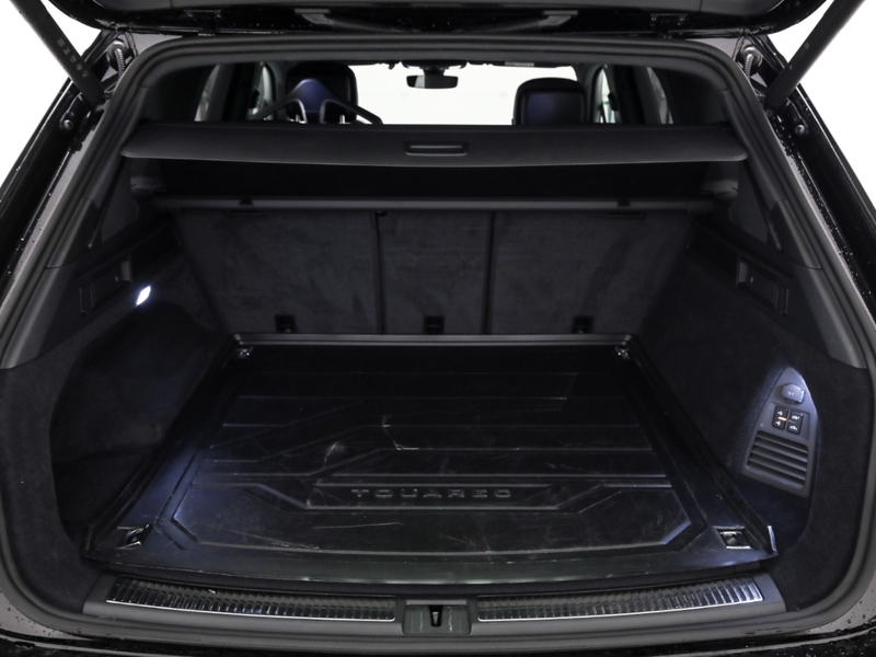 Volkswagen Touareg R 3.0 V6 TSI eHybrid 4M AHK Navi Pano Matrix Leder — photo 13