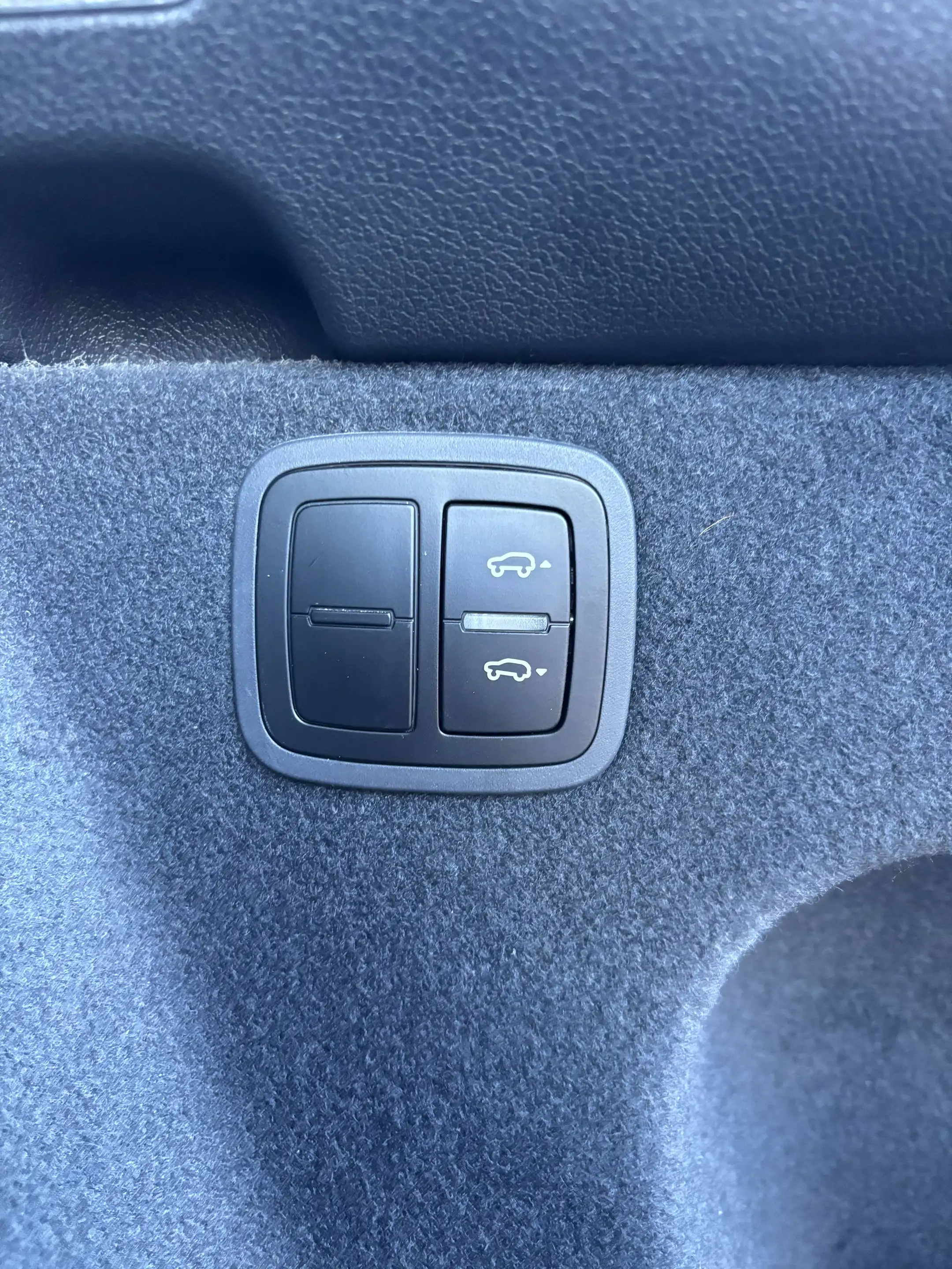 Porsche Macan Macan 2.0 Turbo PDK — photo 11